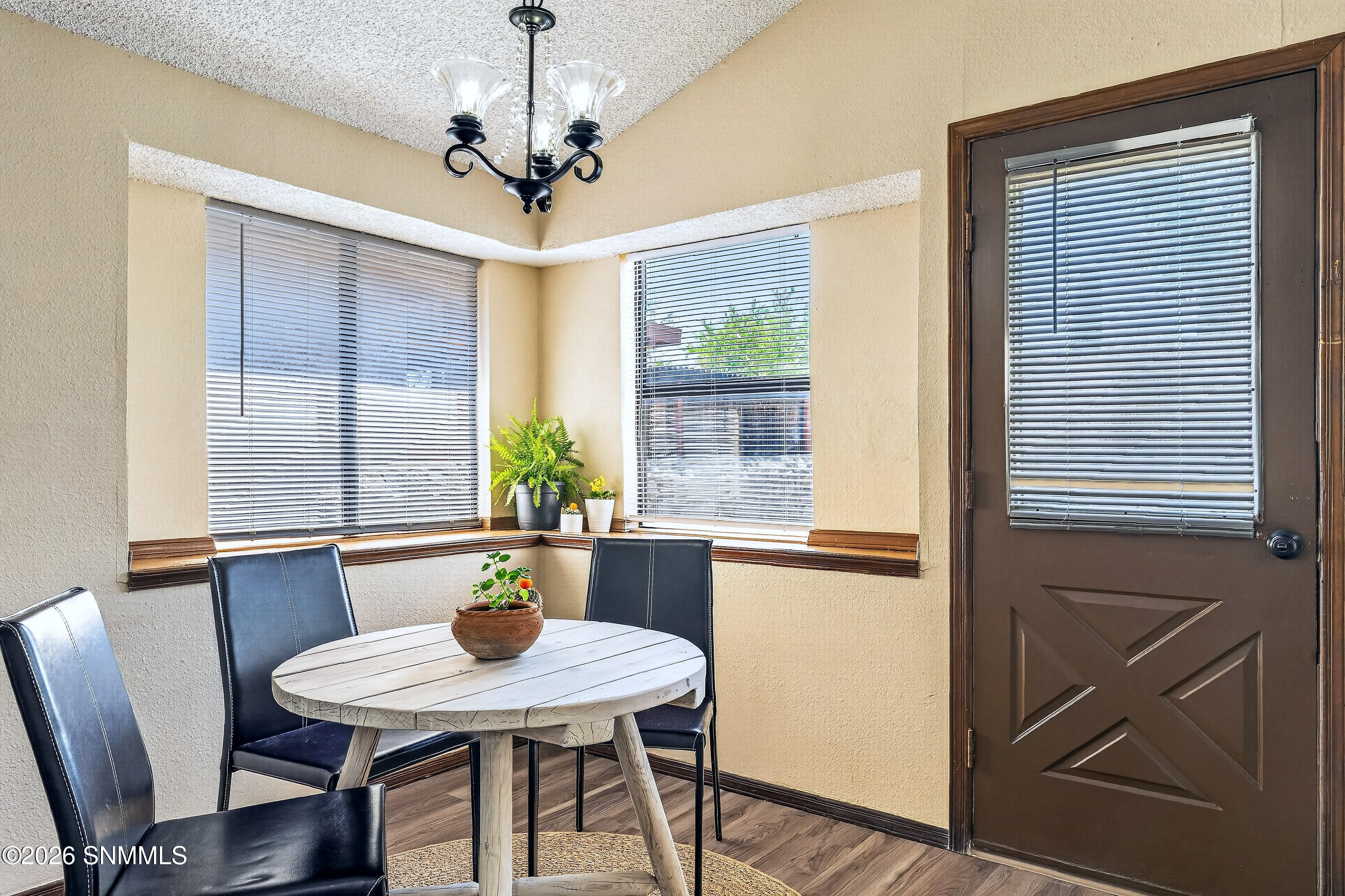 1802 Buchanan Avenue Property Photo 8