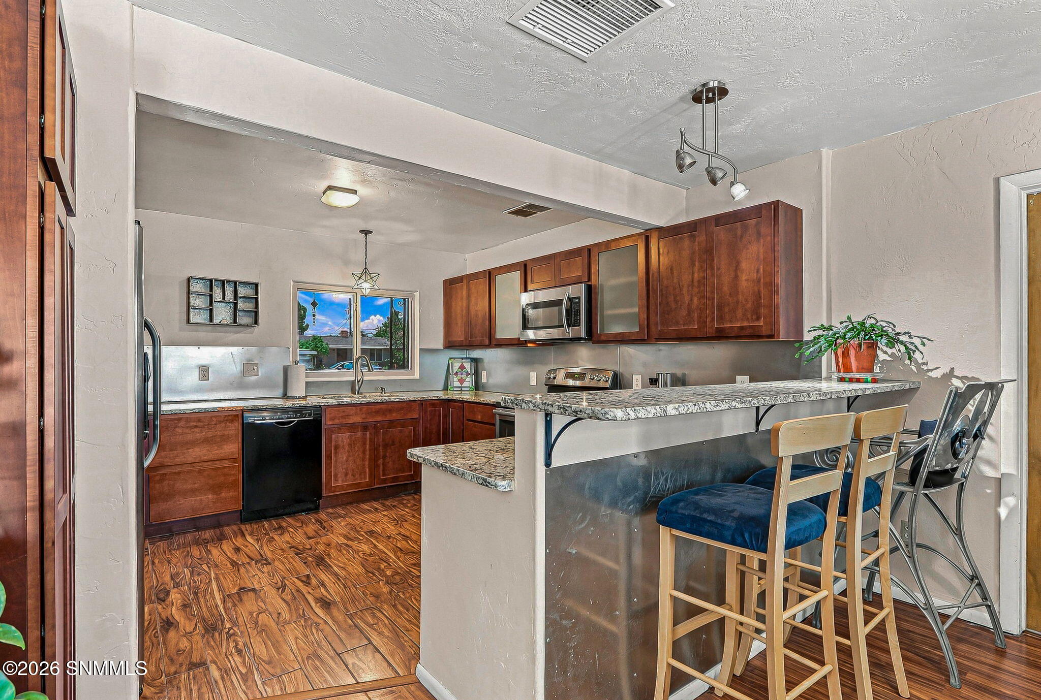 450 Milton Avenue Property Photo 17