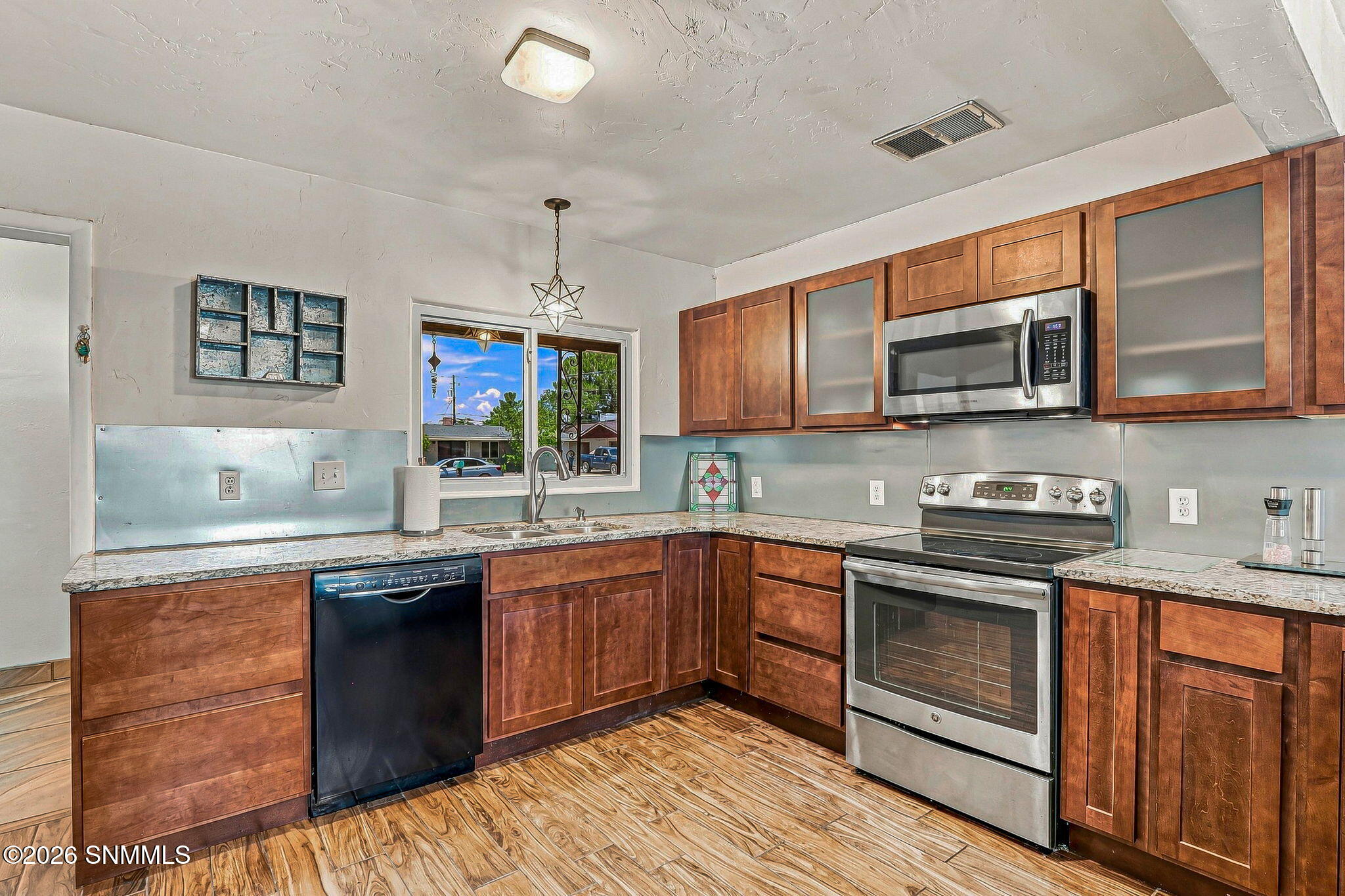 450 Milton Avenue Property Photo 18