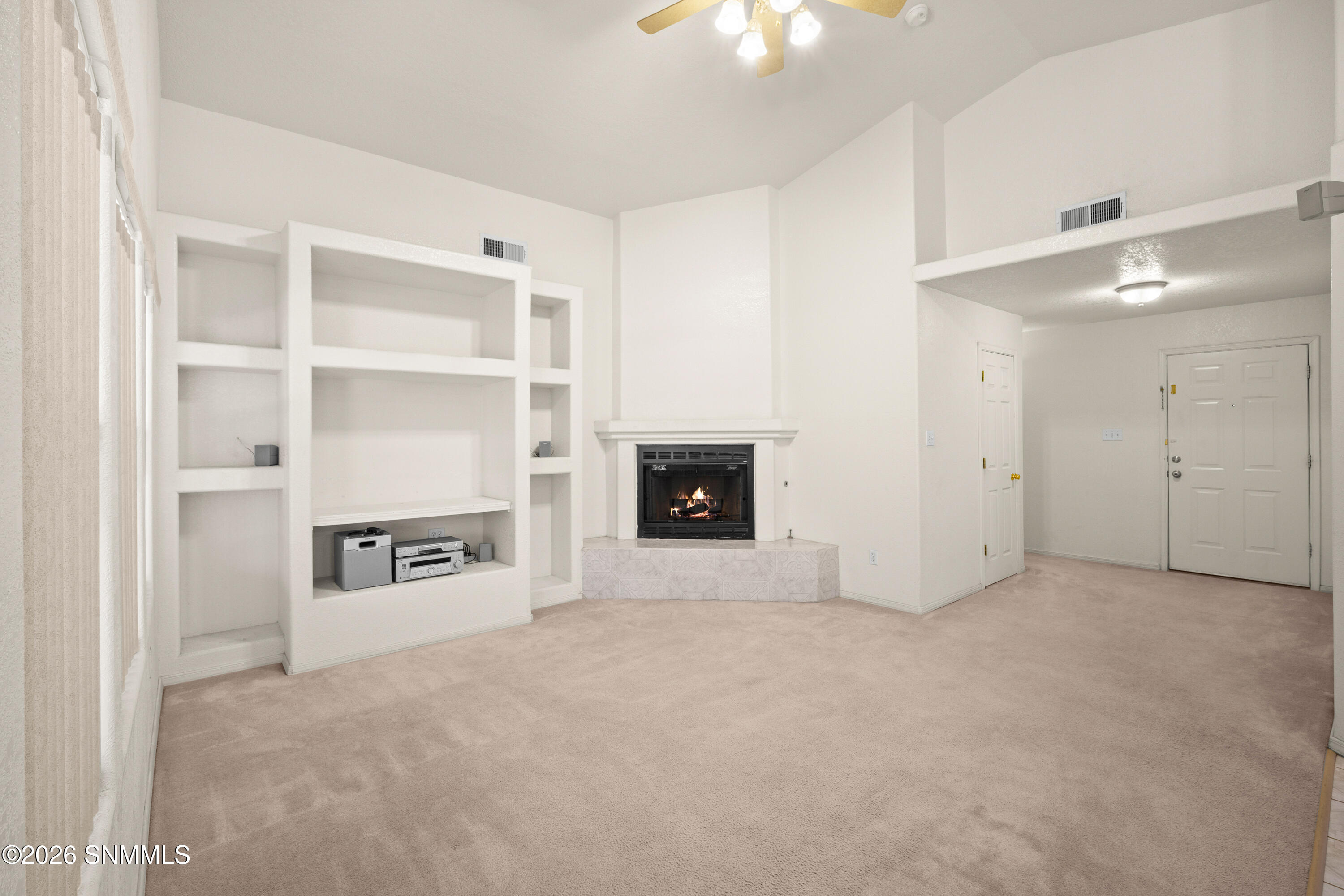2123 Benton Avenue Property Photo 5