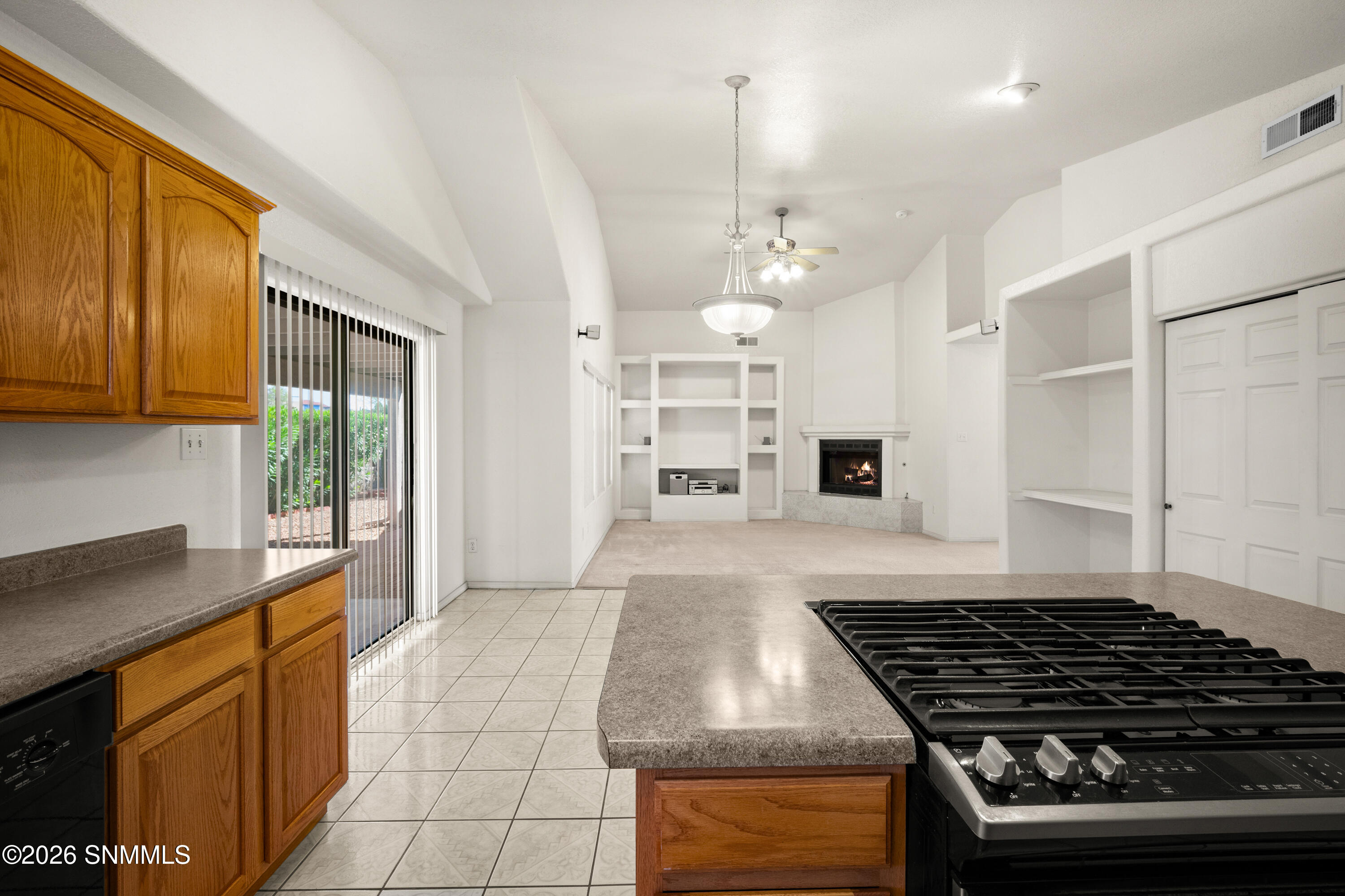 2123 Benton Avenue Property Photo 12