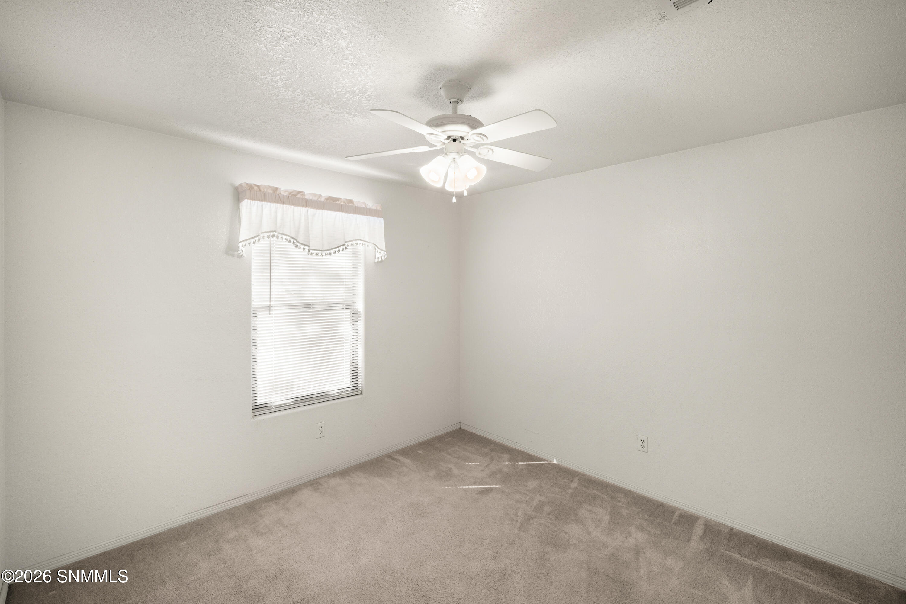 2123 Benton Avenue Property Photo 23