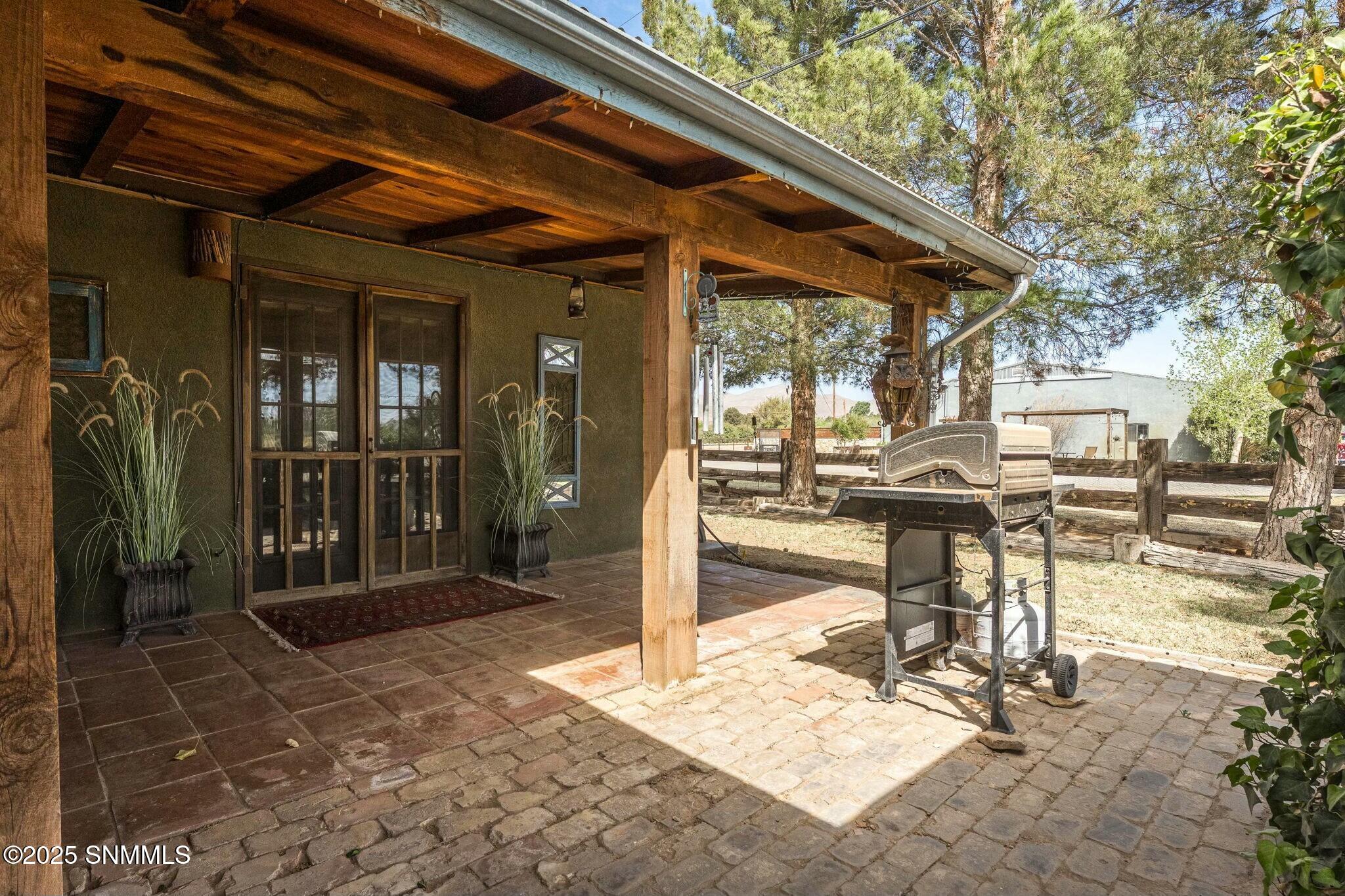 1911 Trails End Road Property Photo 12
