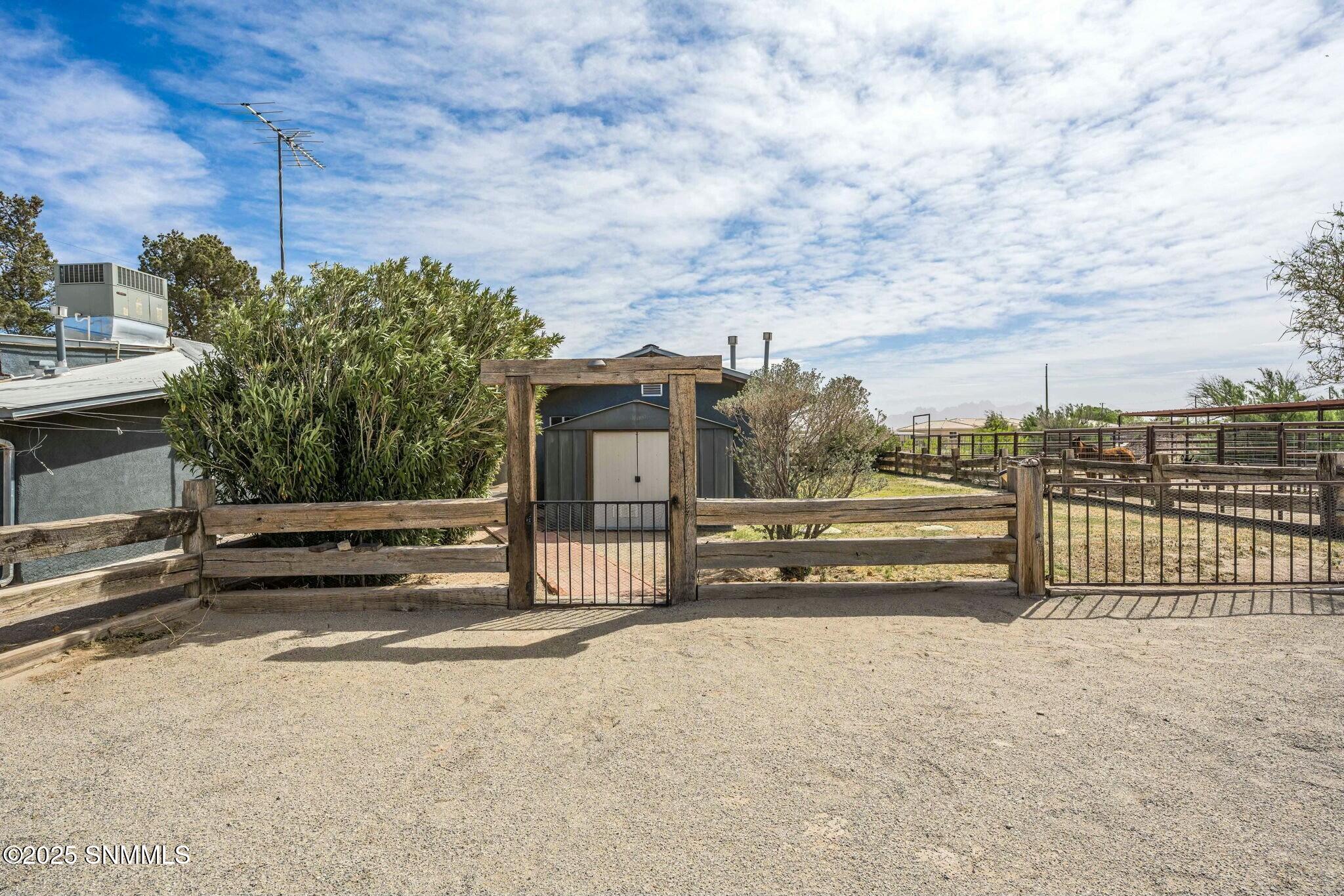 1911 Trails End Road Property Photo 48