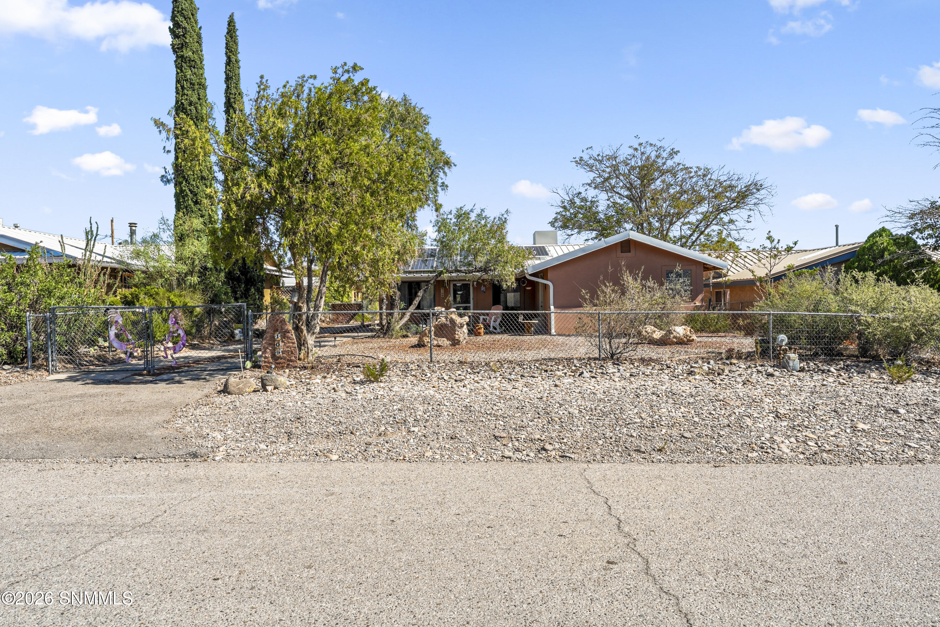 109 Huron Drive Property Photo 2