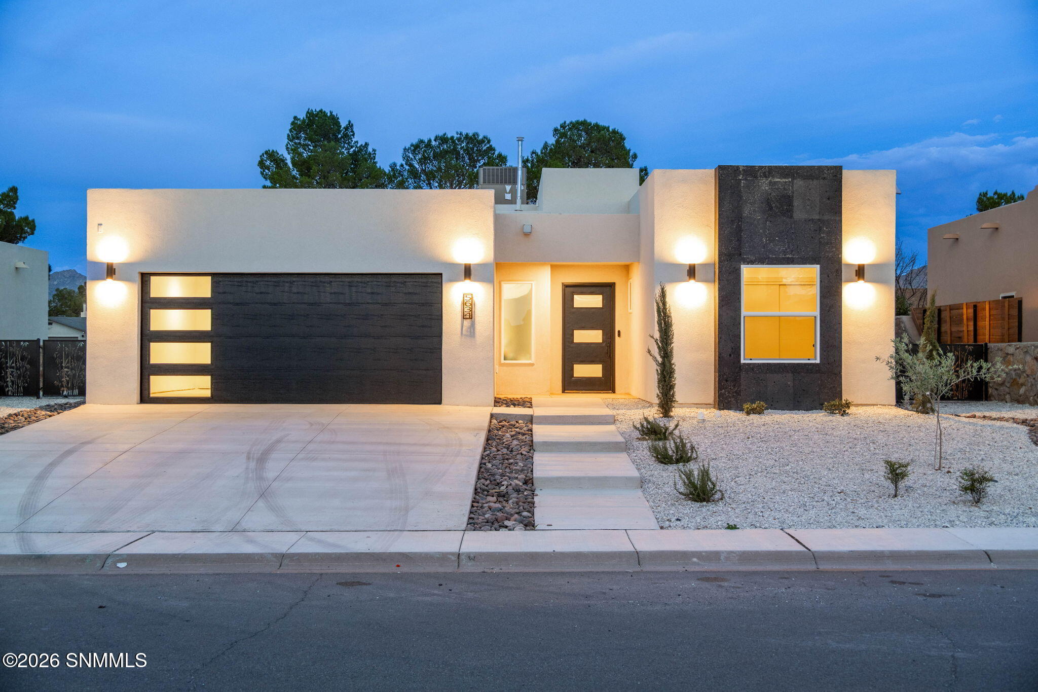 5634 Prairie Falcon Property Photo 1