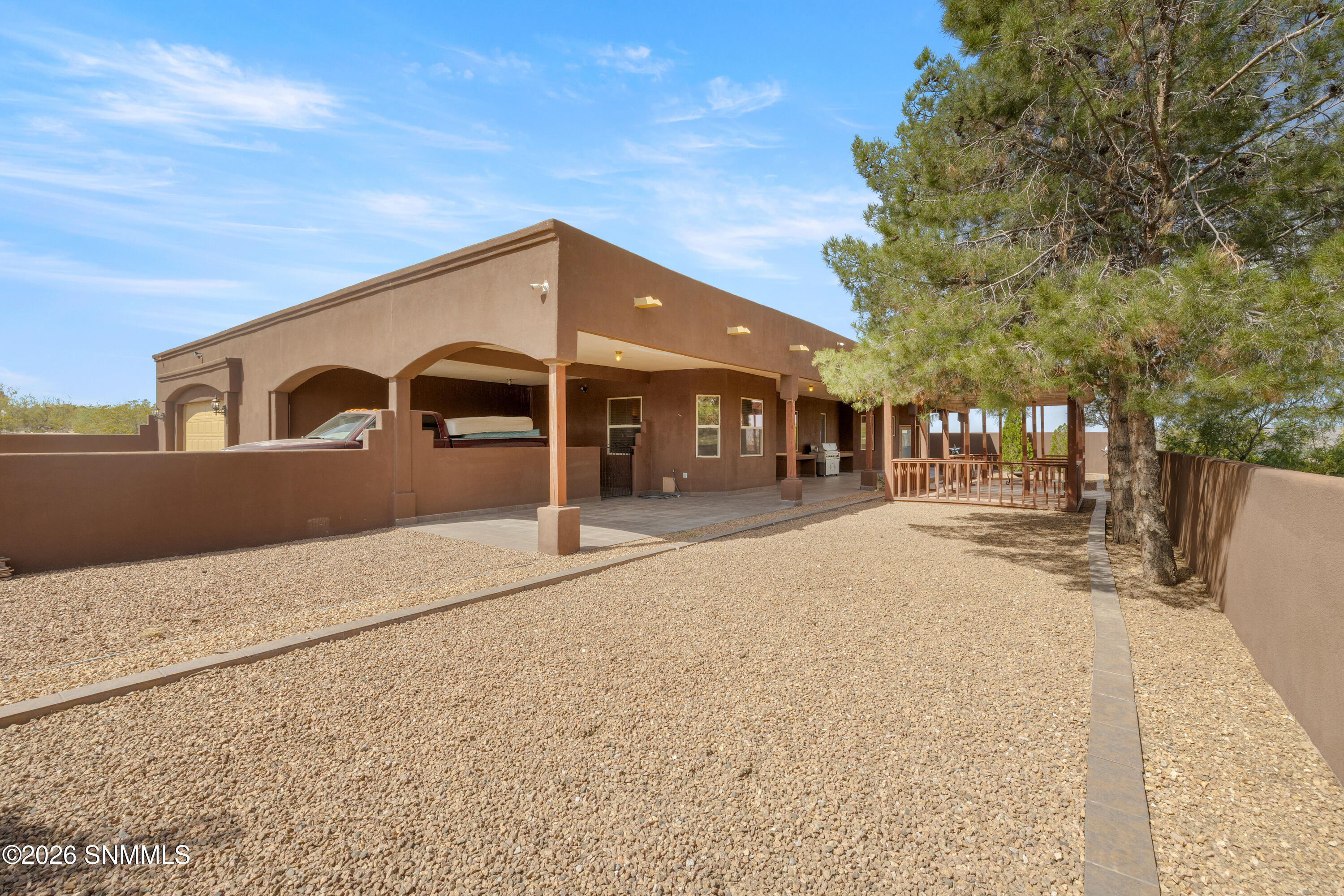 2355 Rincon De Amigos Property Photo 24