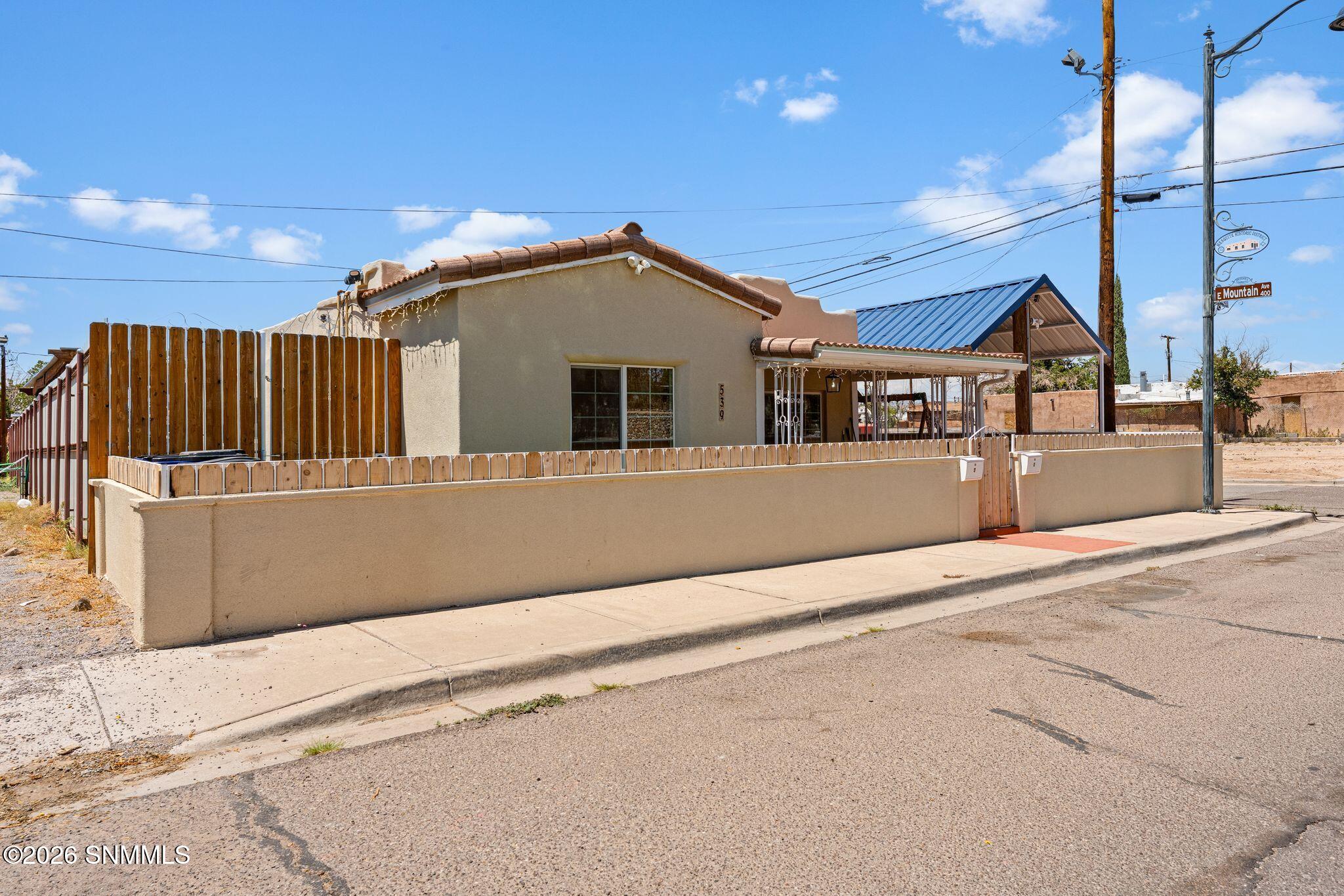 539 N Mesquite Apt 1 & 2 Property Photo 6