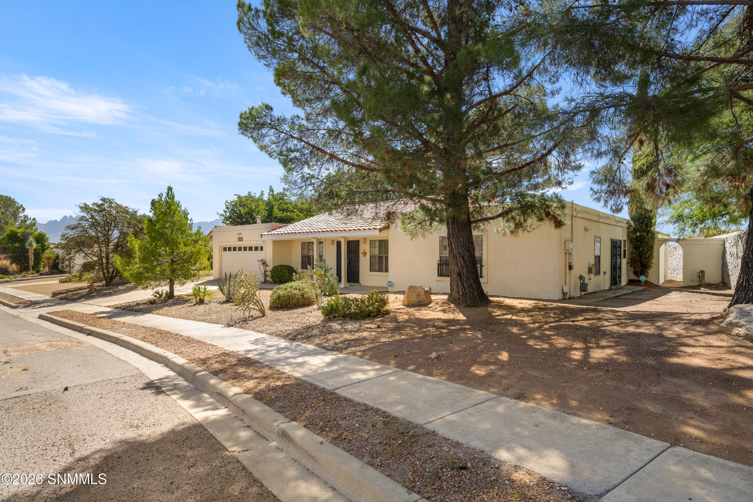 2253 Cimarron Drive Property Photo 1