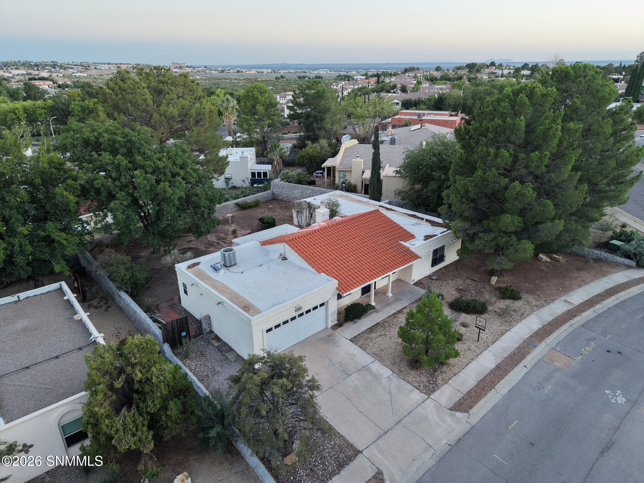 2253 Cimarron Drive Property Photo 3
