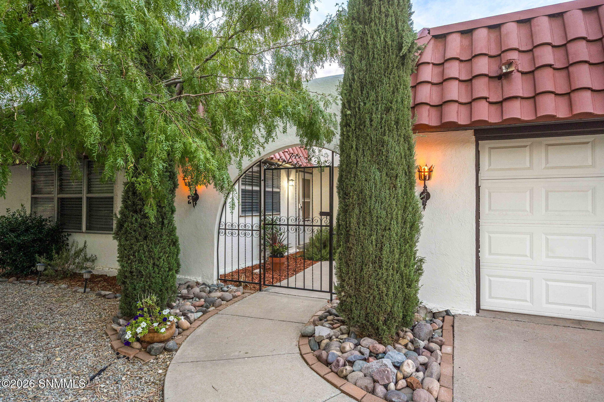 1714 Royal Drive Property Photo 3