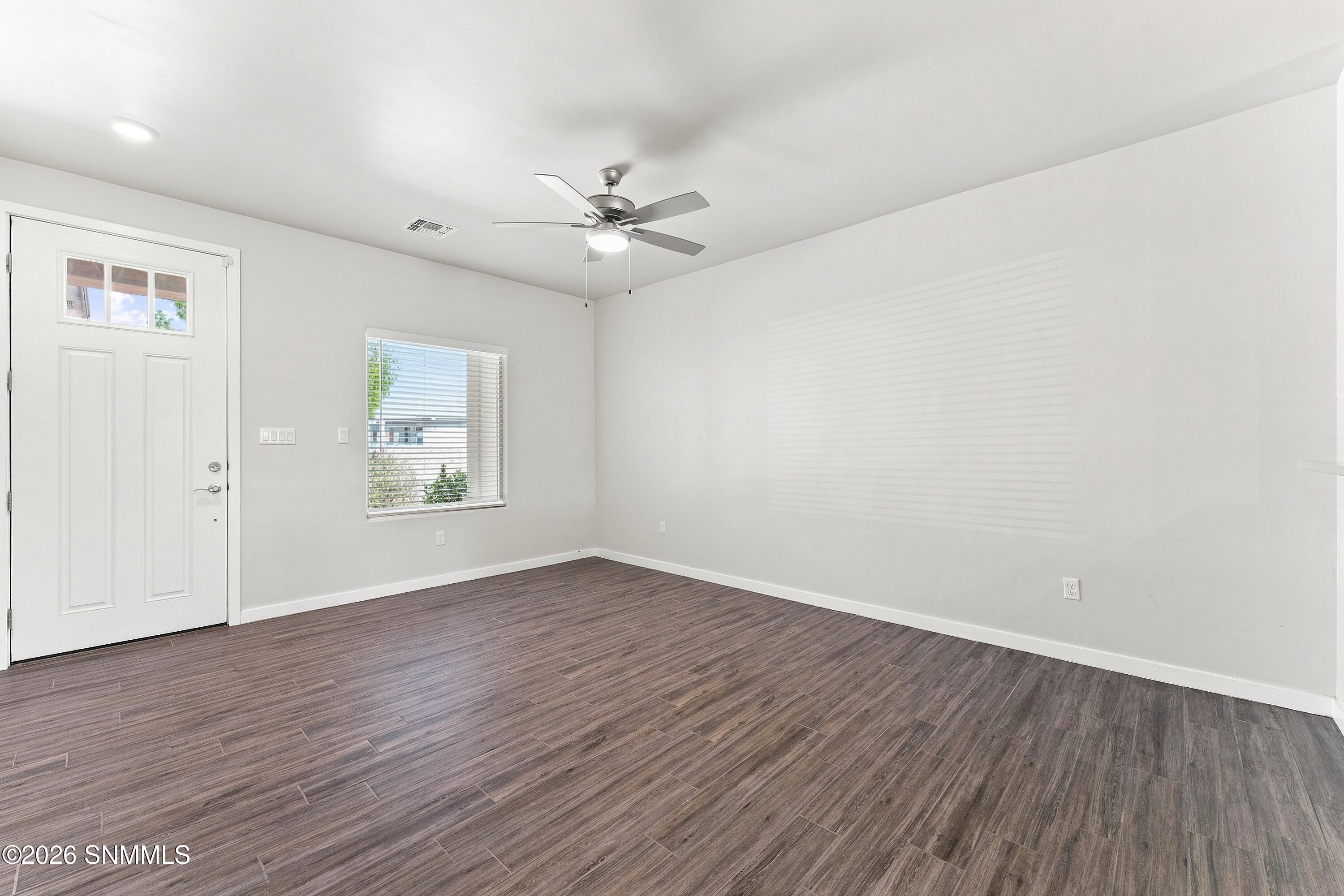 6914 Orinoco Street Property Photo 6