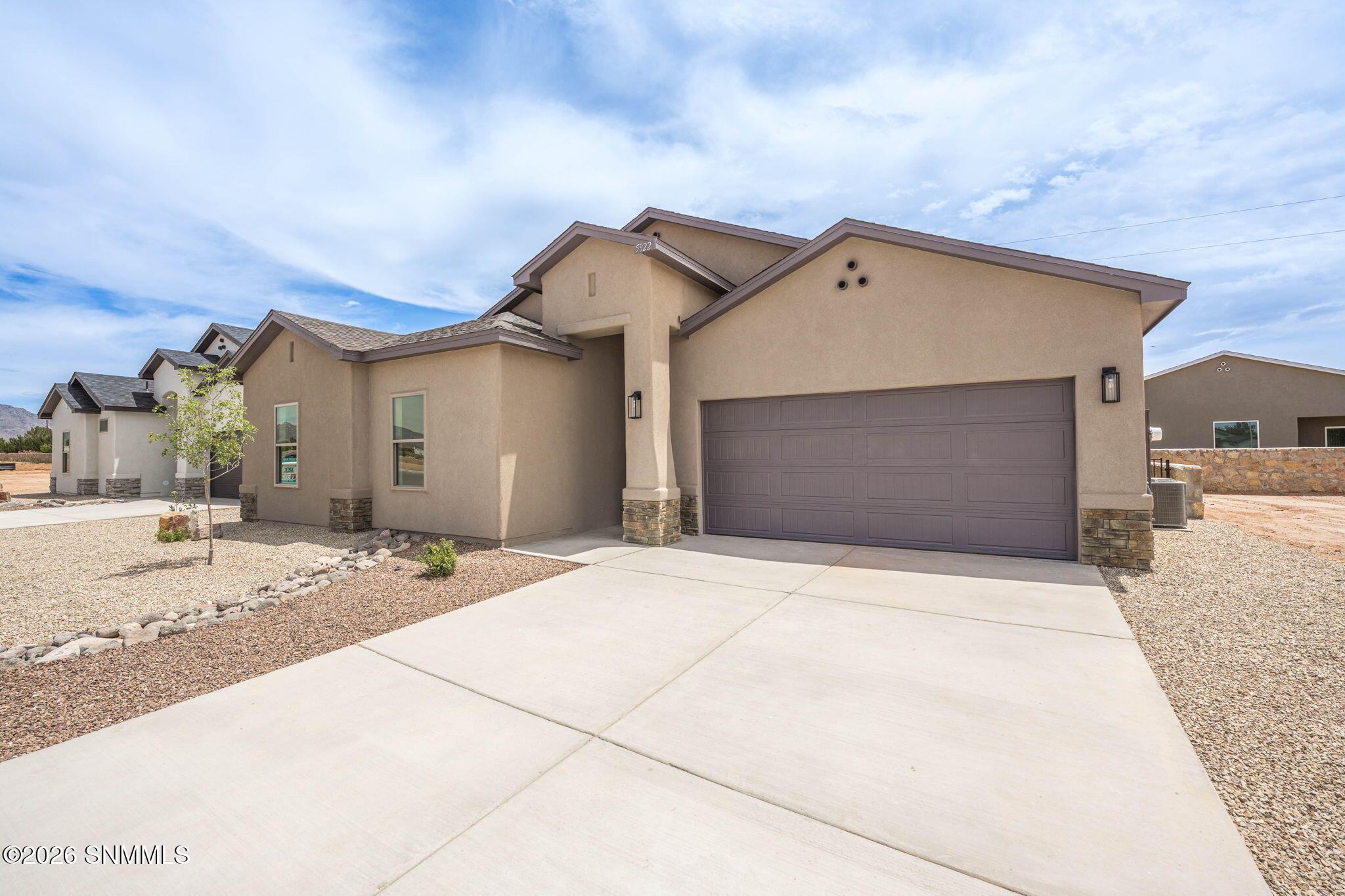 5922 Diaz Loop Property Photo 2