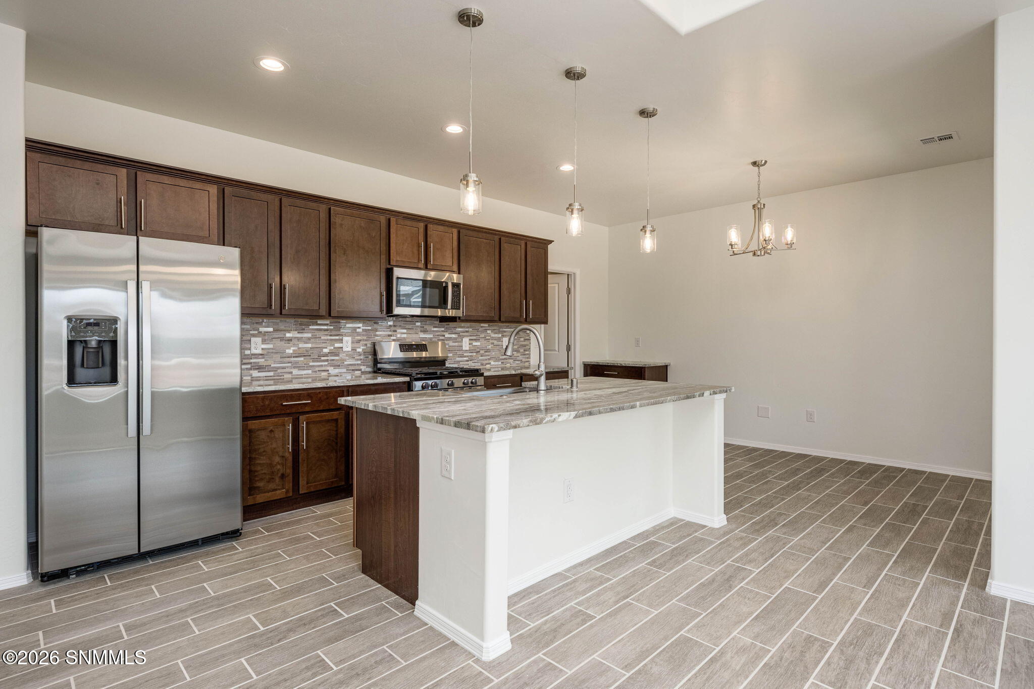 5922 Diaz Loop Property Photo 12
