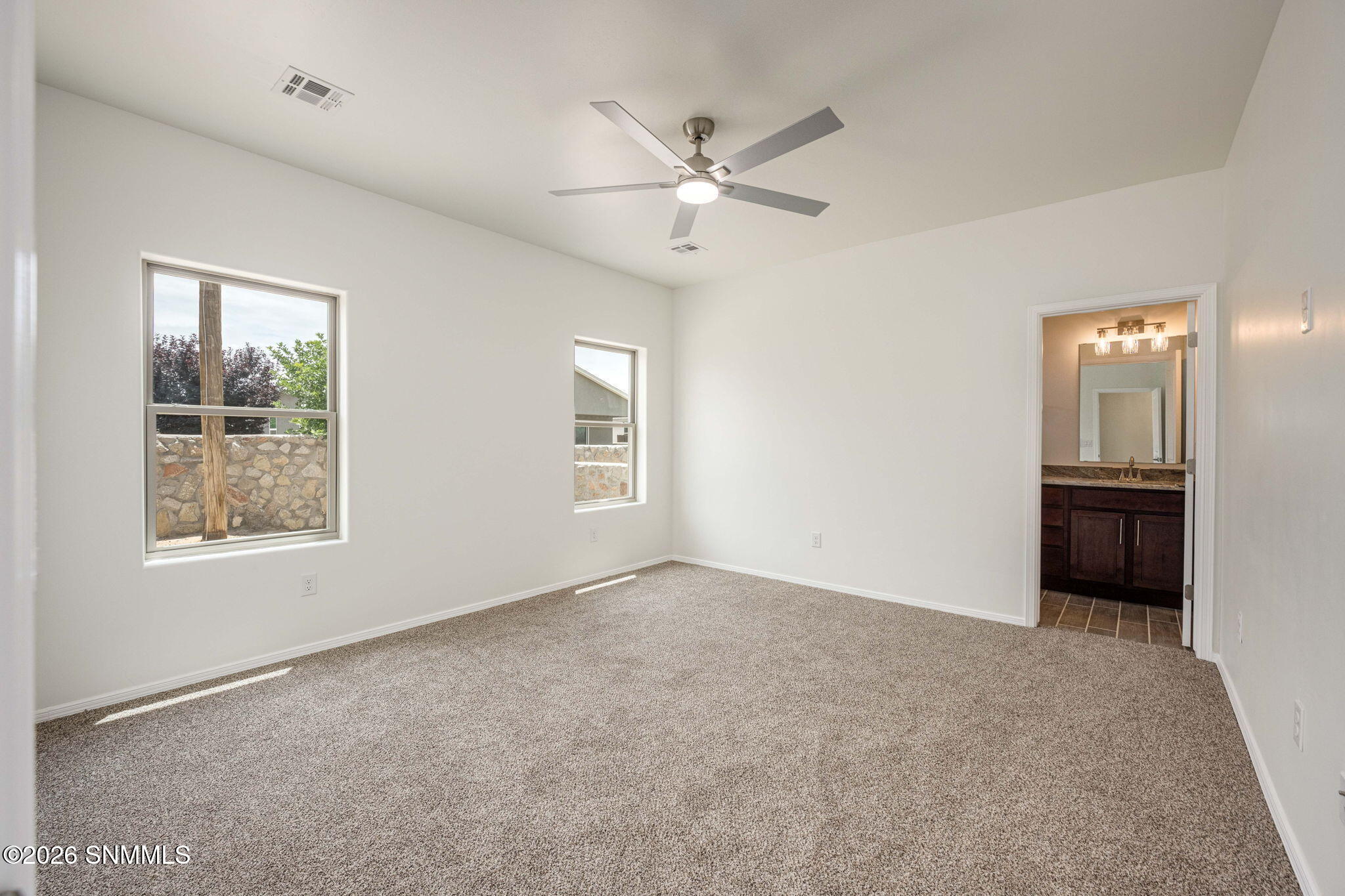 5922 Diaz Loop Property Photo 20
