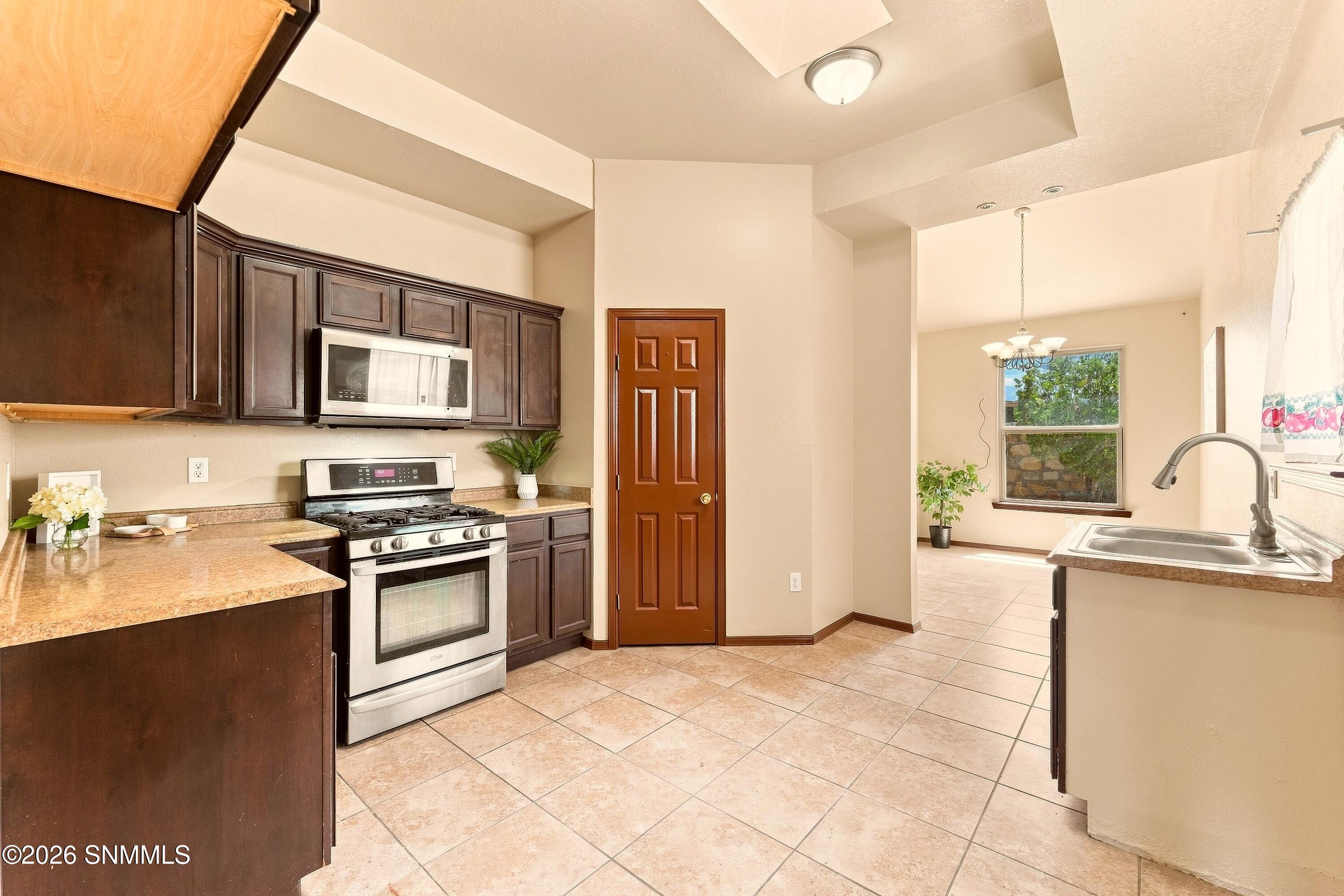 227 Brazos Drive Property Photo 18