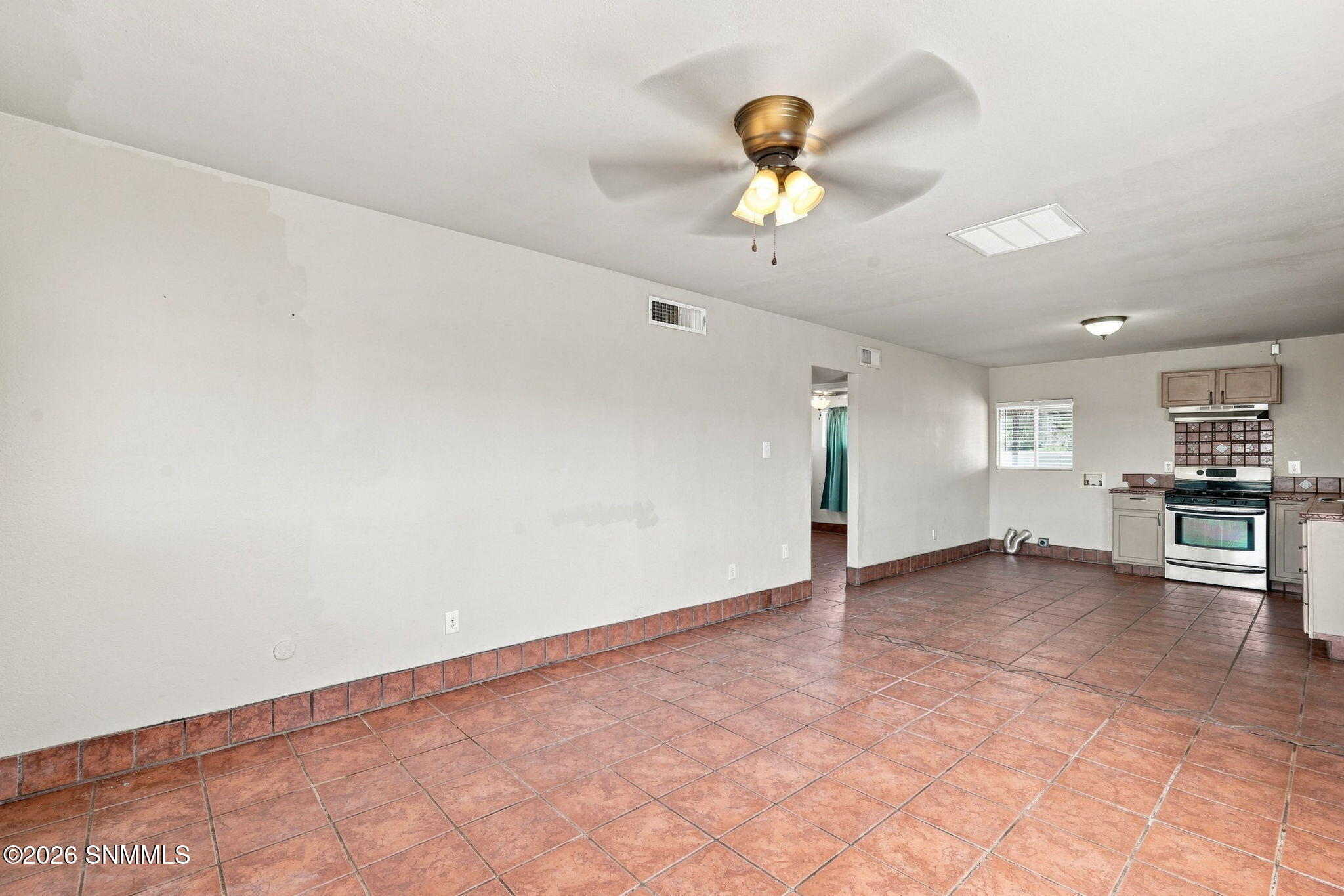 1520 Mayfield Road Property Photo 13