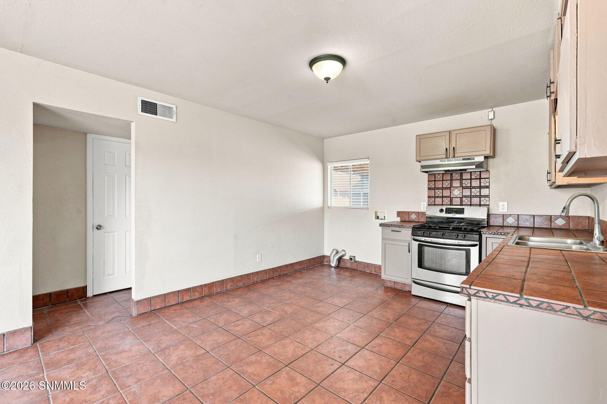 1520 Mayfield Road Property Photo 25