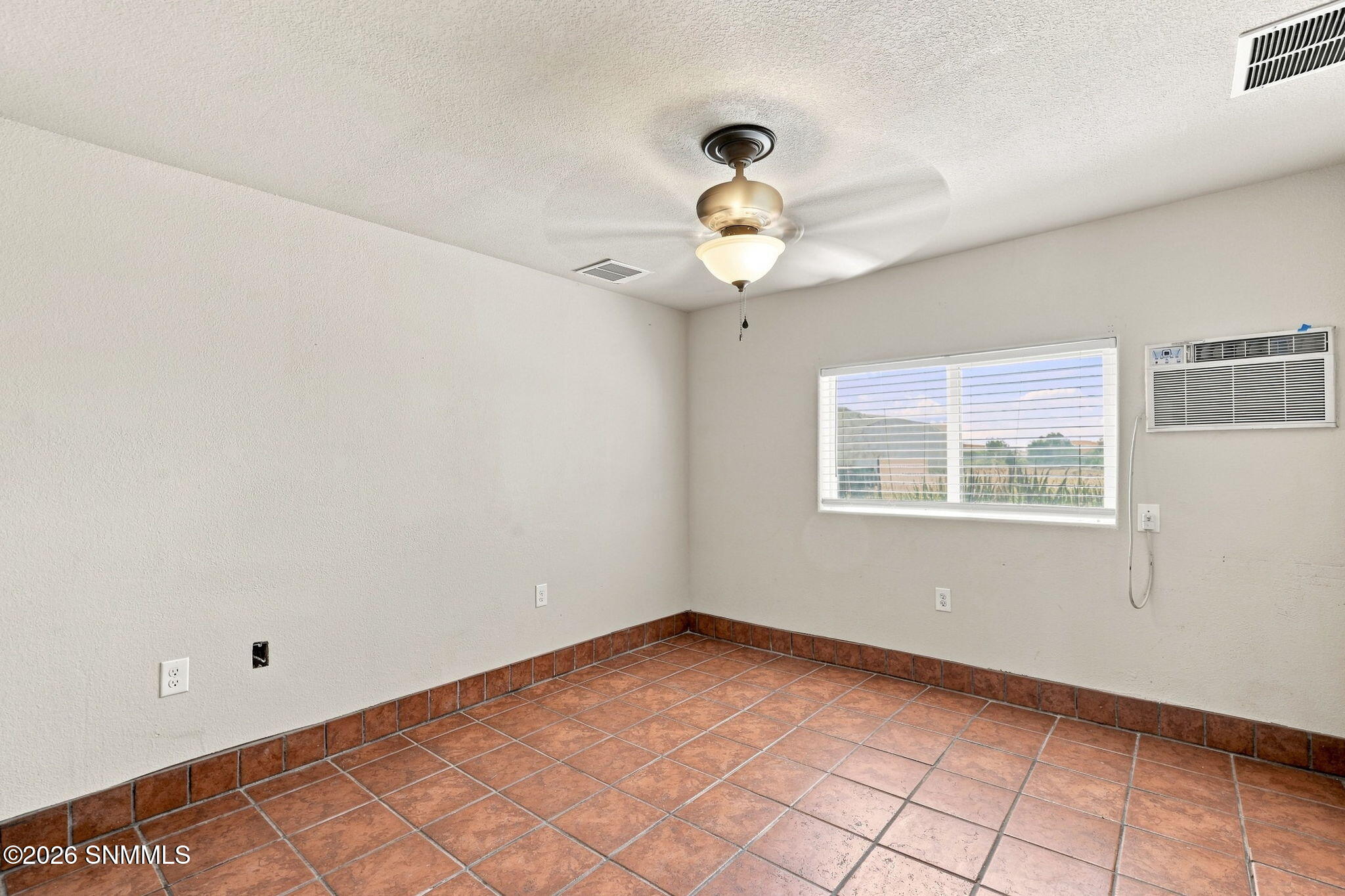 1520 Mayfield Road Property Photo 27