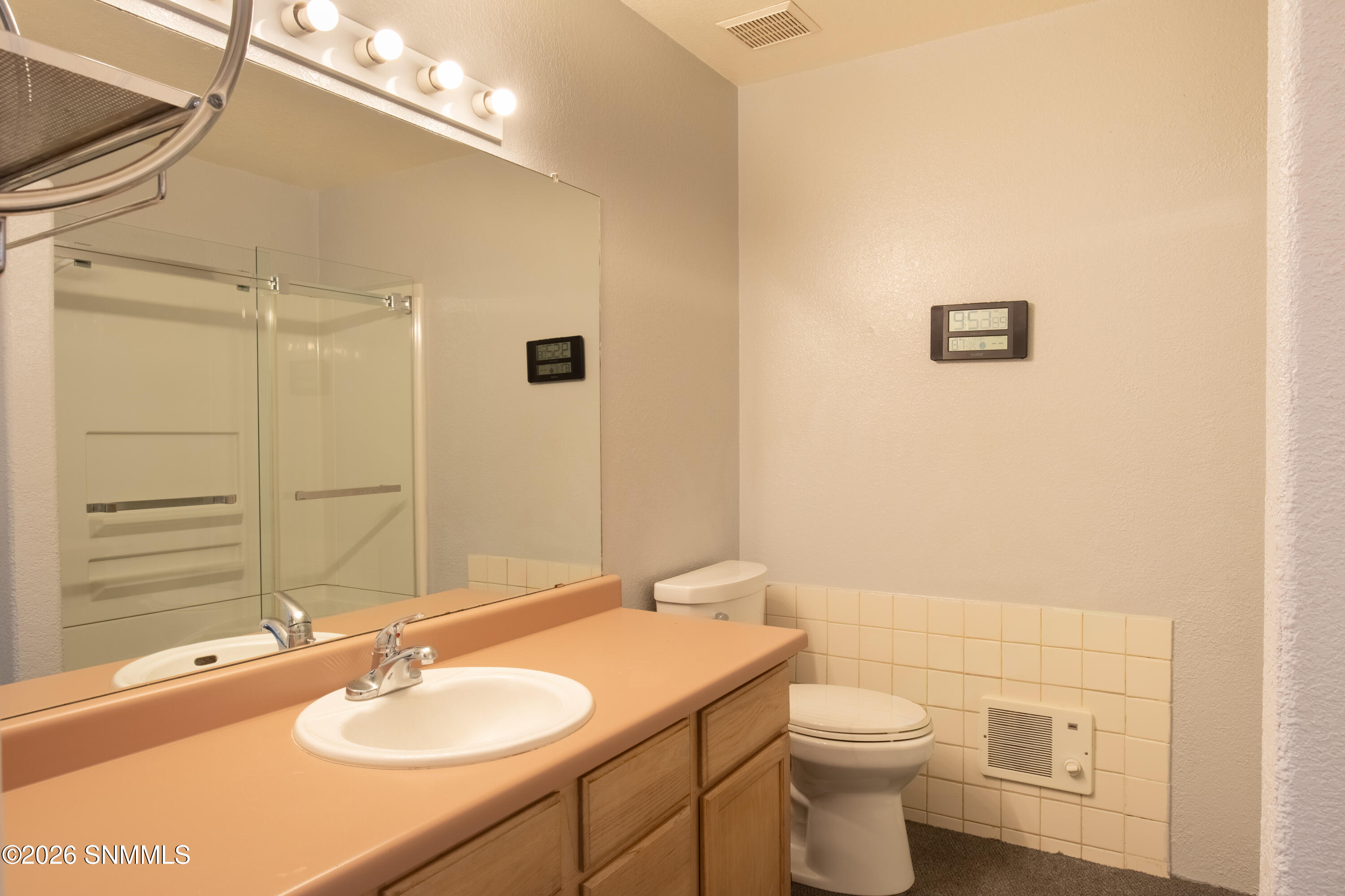 5027 Emerald Street Property Photo 19