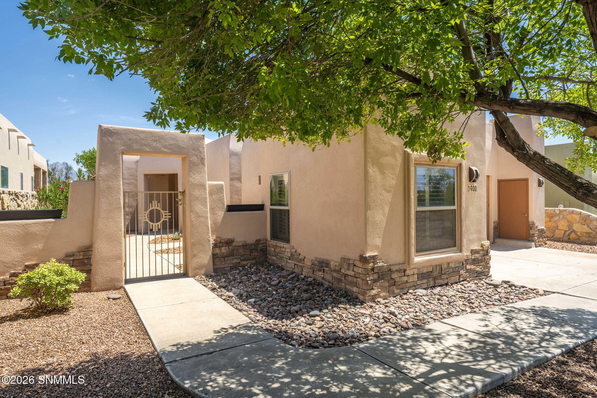 1900 N Sonoma Ranch Boulevard Property Photo 2