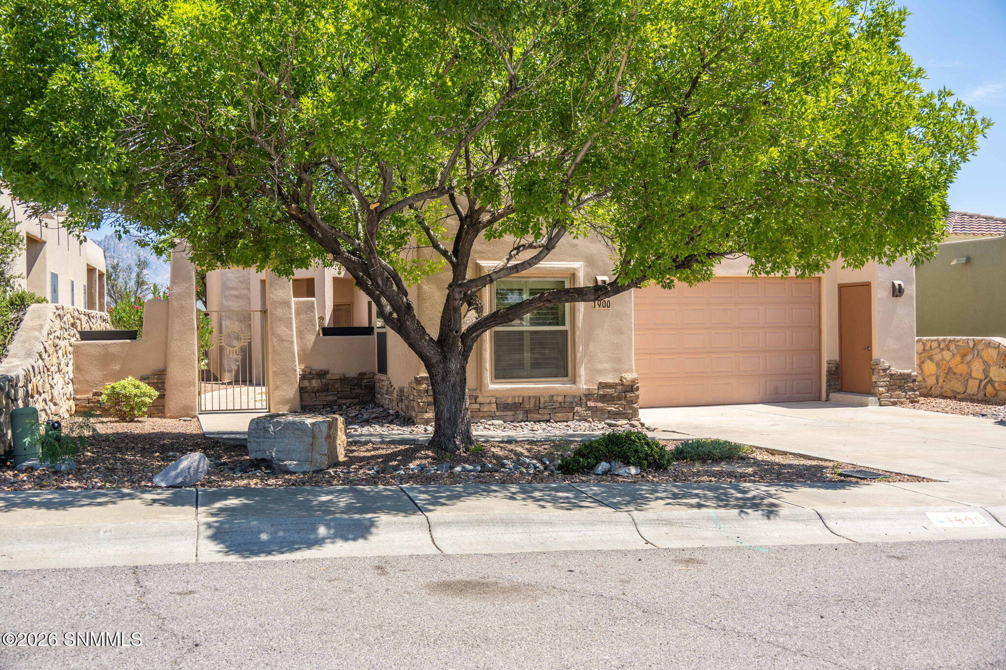 1900 N Sonoma Ranch Boulevard Property Photo 3