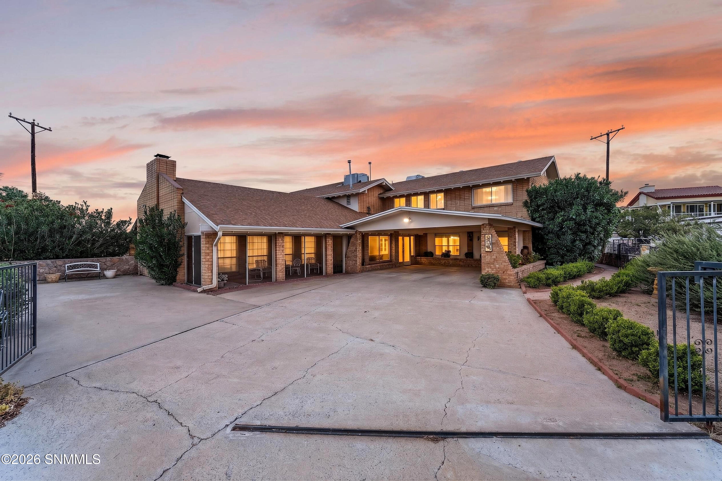 208 Magic Shadow Drive Property Photo 1