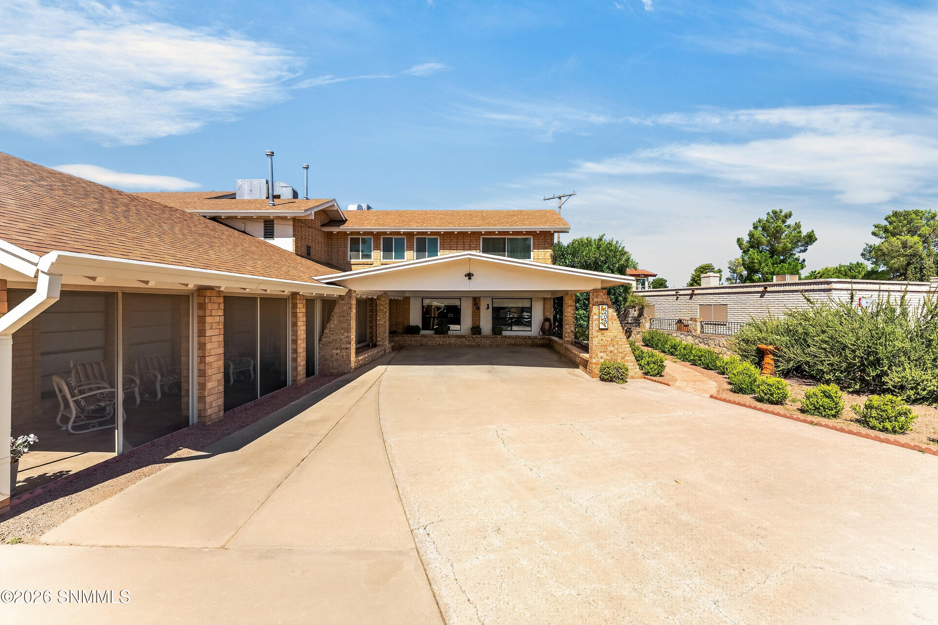 208 Magic Shadow Drive Property Photo 2