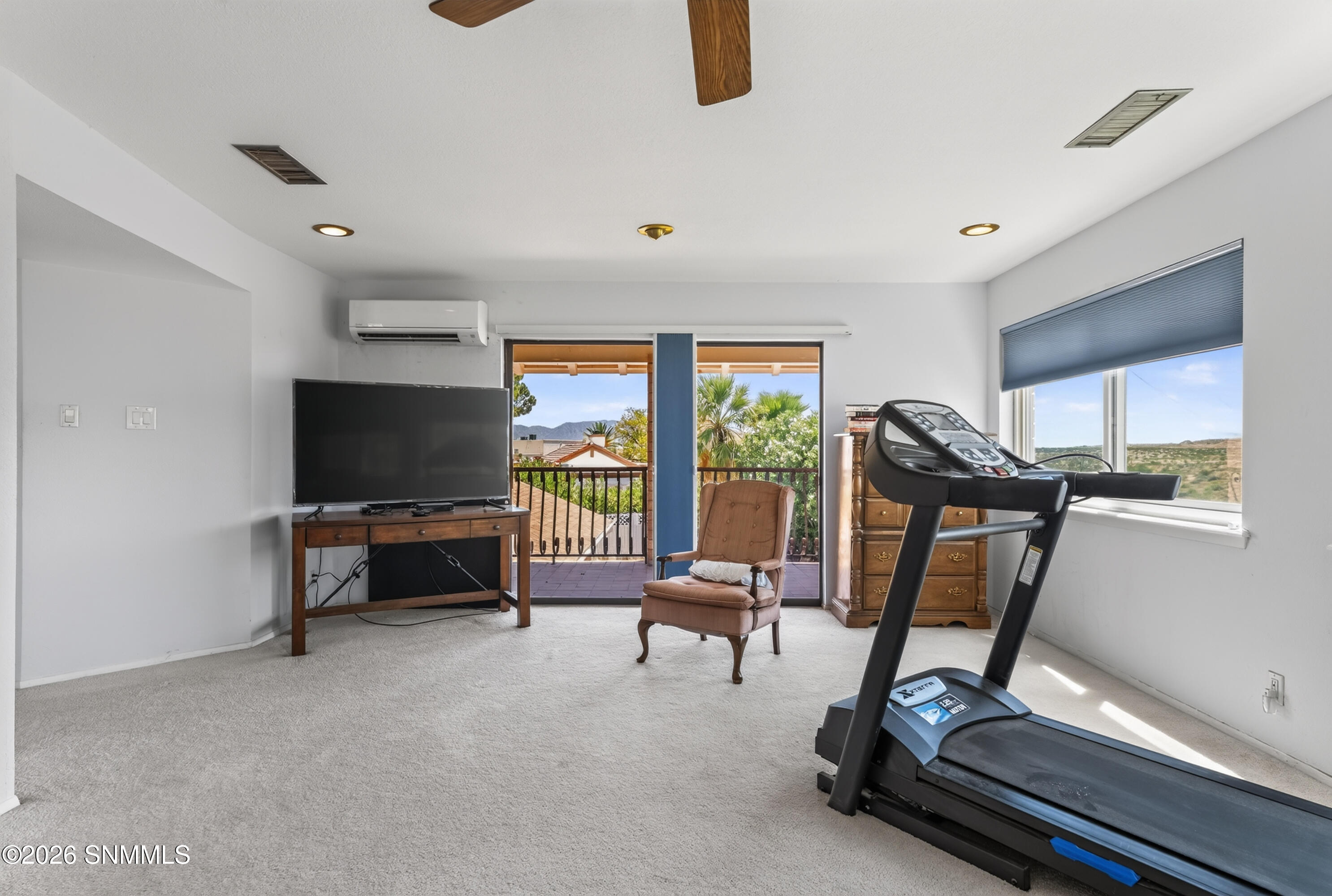 208 Magic Shadow Drive Property Photo 35
