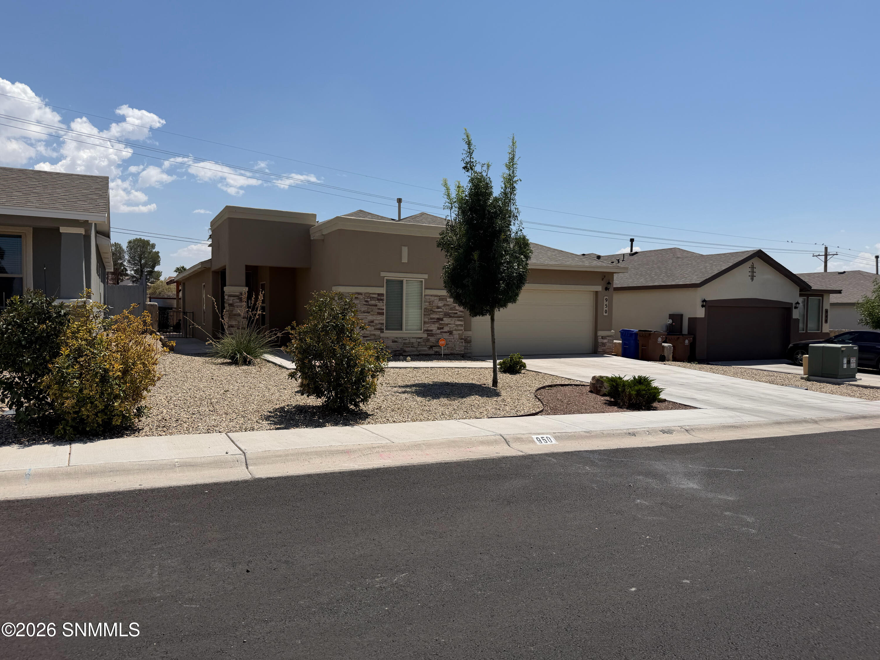 950 Desert Candle Drive Property Photo 6