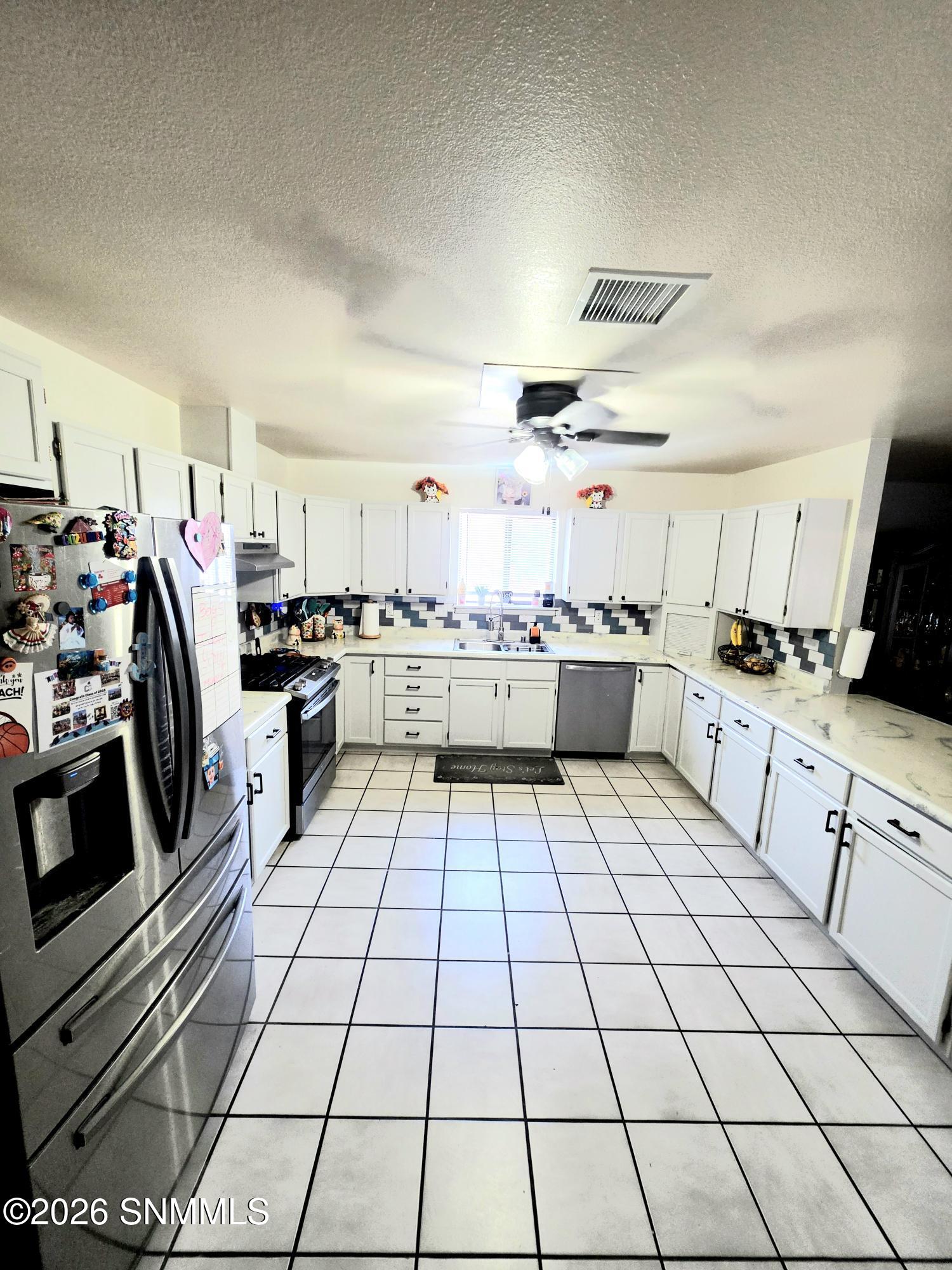 3048 Spitz Street Property Photo 12
