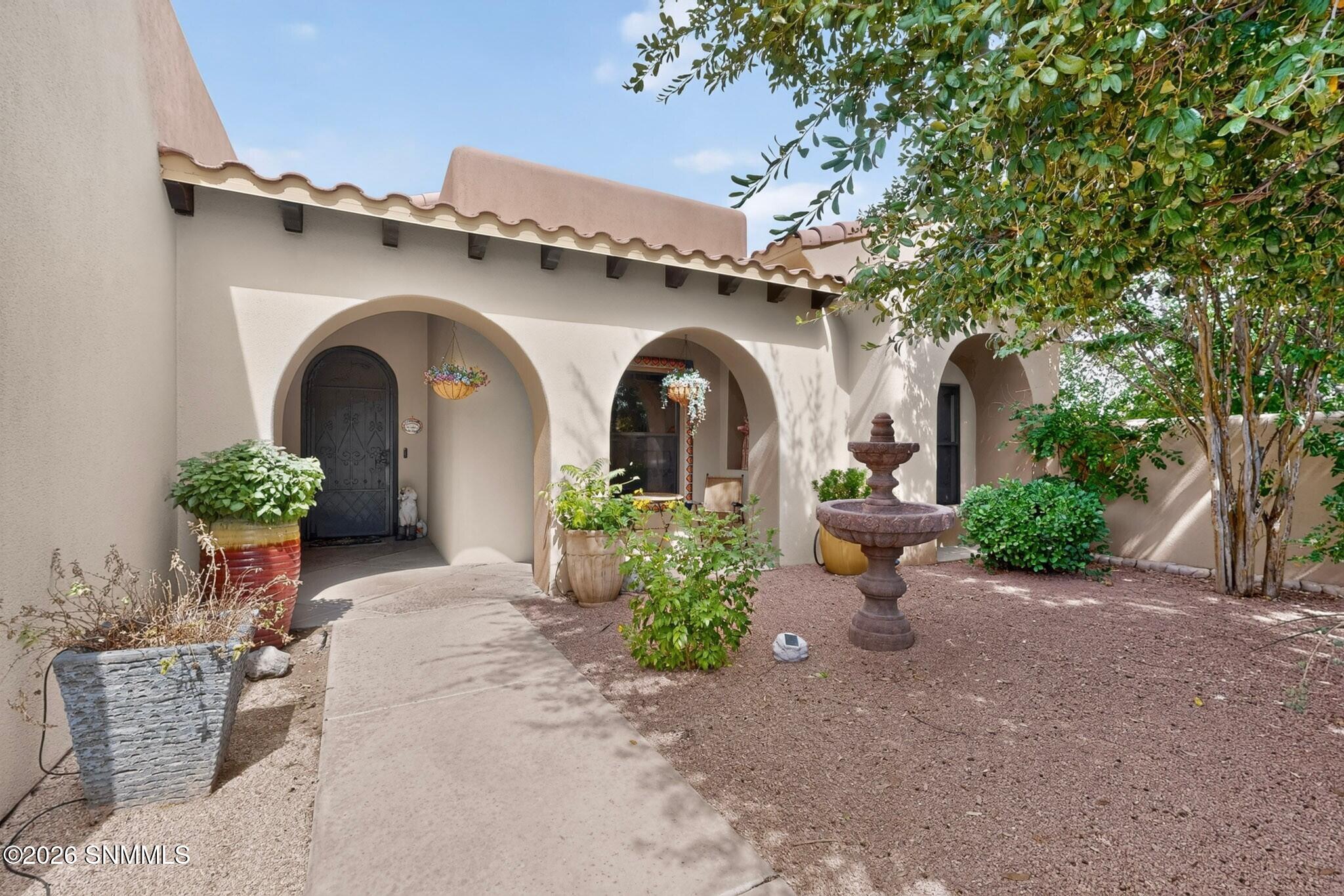 1891 Santanova Arc Property Photo 3