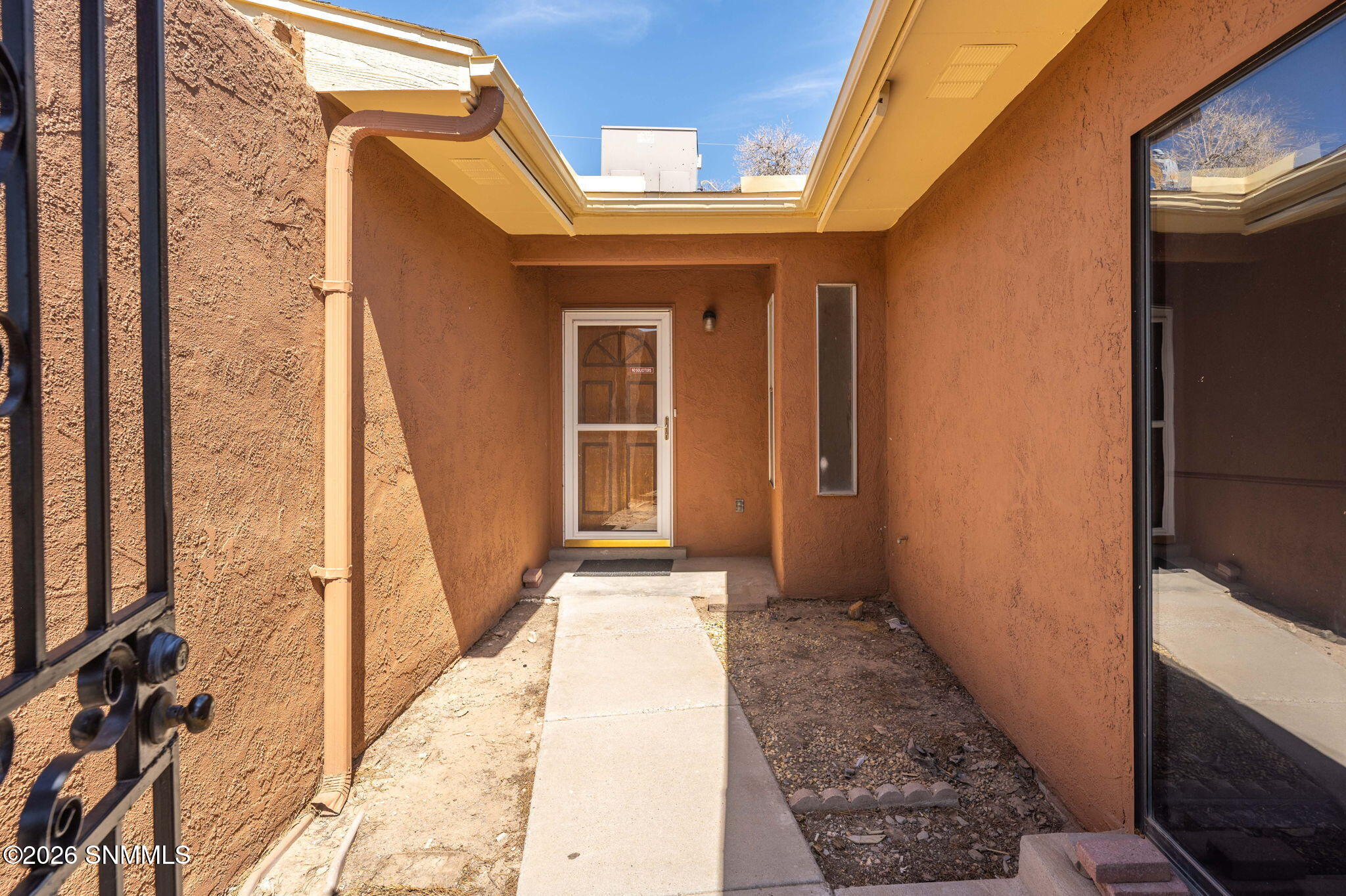1853 Seldon Avenue Property Photo 4