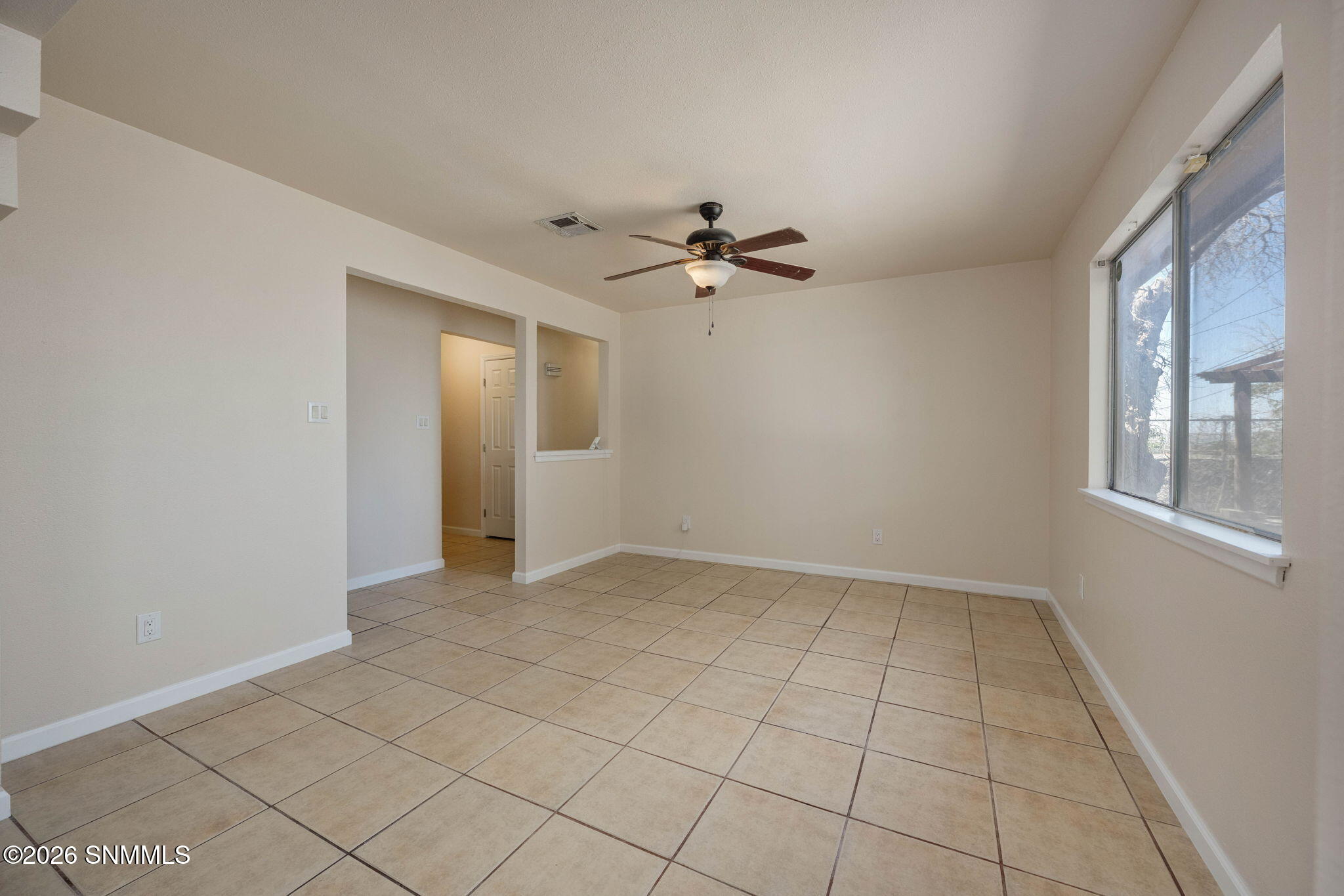 1853 Seldon Avenue Property Photo 8