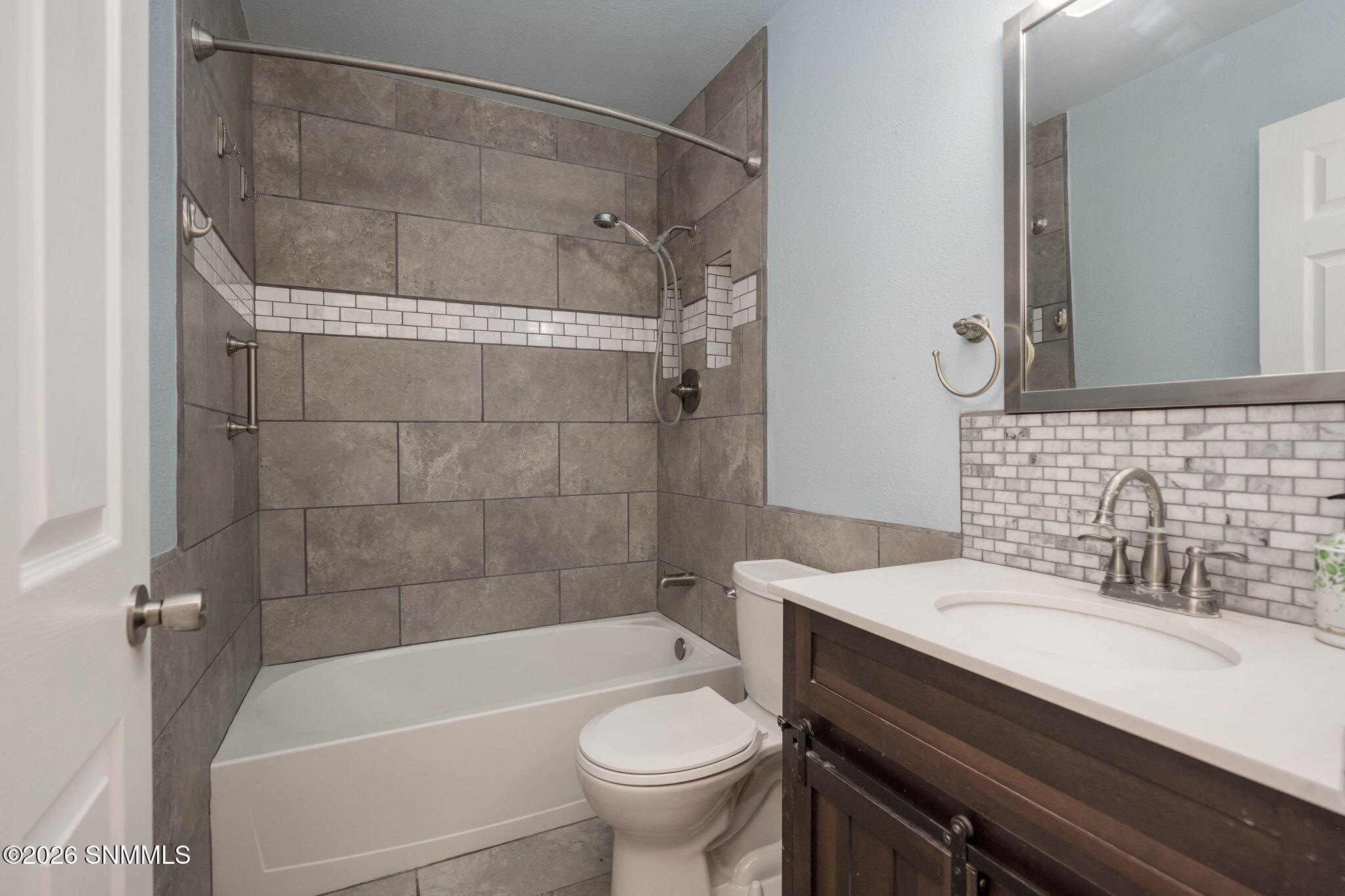 1853 Seldon Avenue Property Photo 25