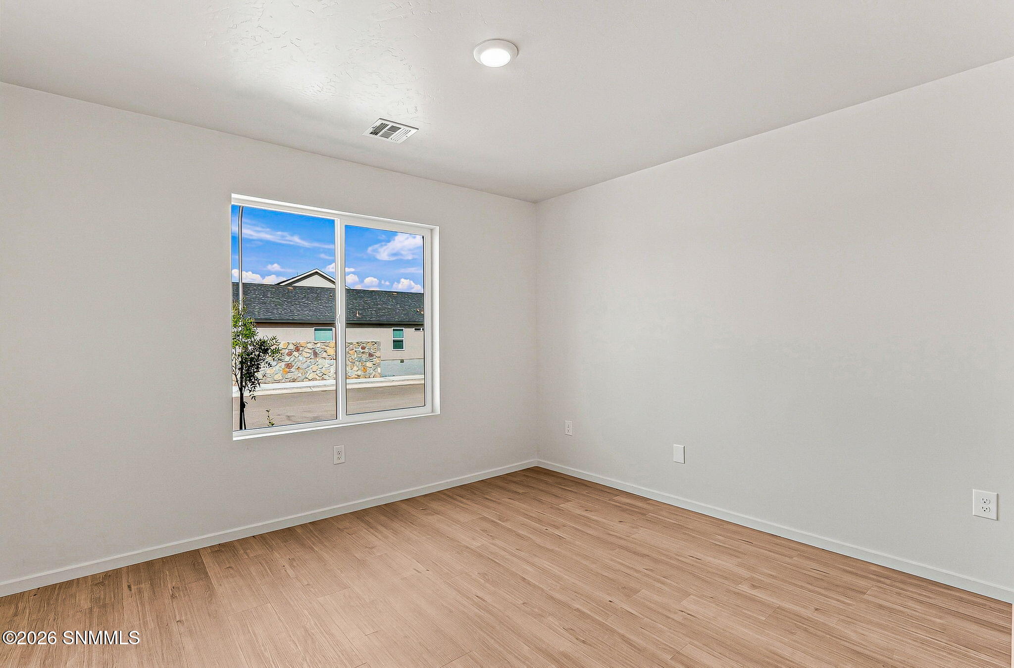 5540 Primorosa Place Property Photo 4