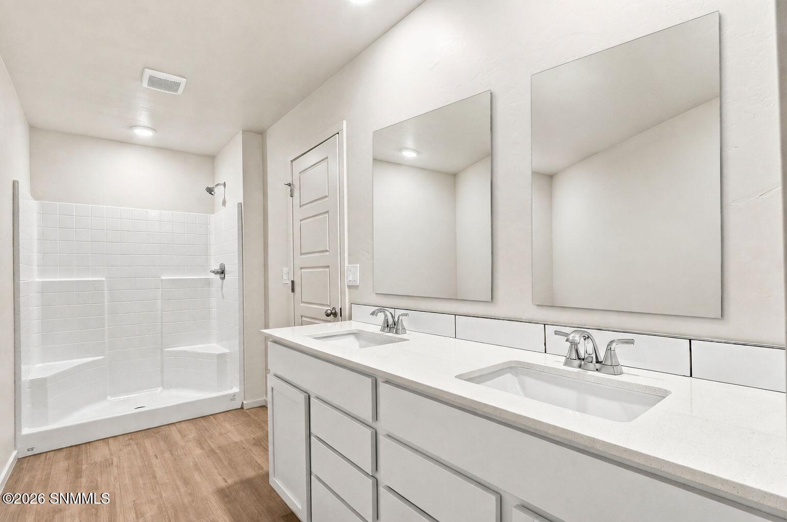 5540 Primorosa Place Property Photo 33
