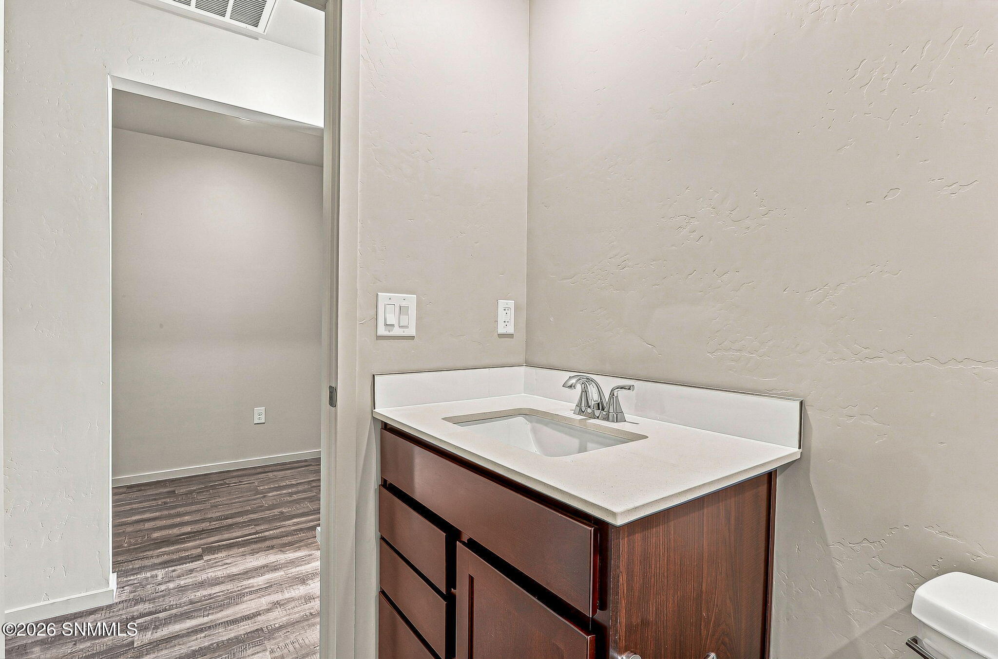 5567 Primorosa Place Property Photo 10