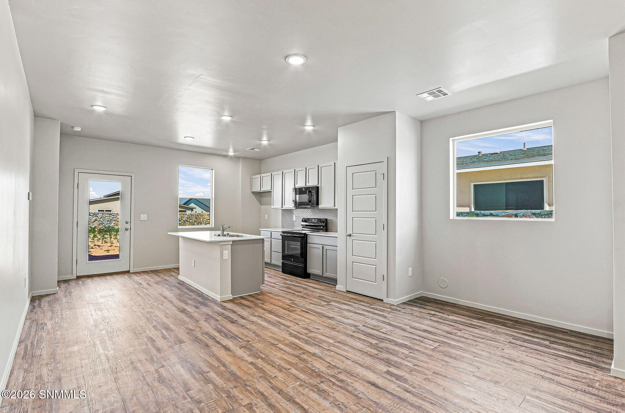 5542 Sierra Verde Place Property Photo 6