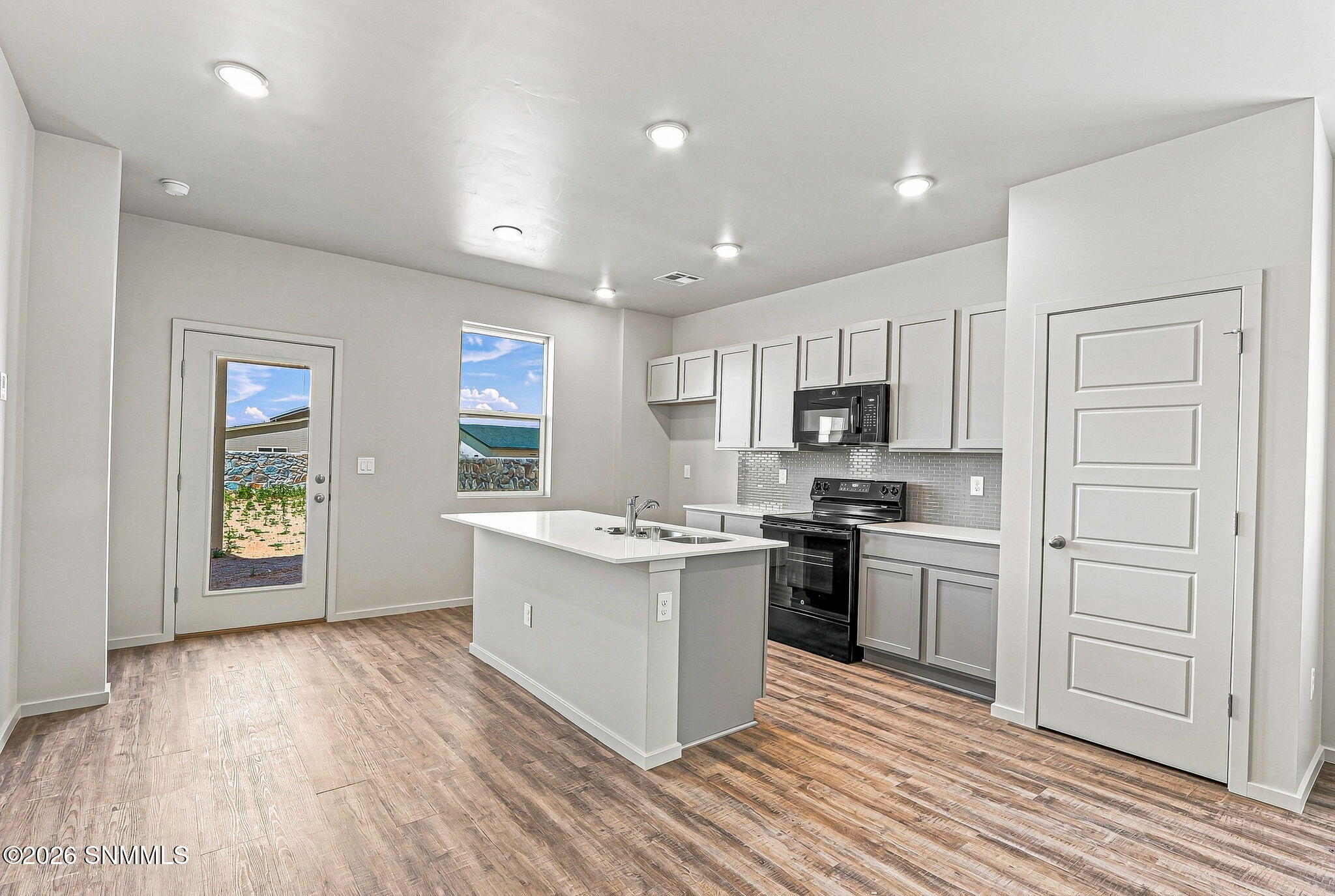 5542 Sierra Verde Place Property Photo 7