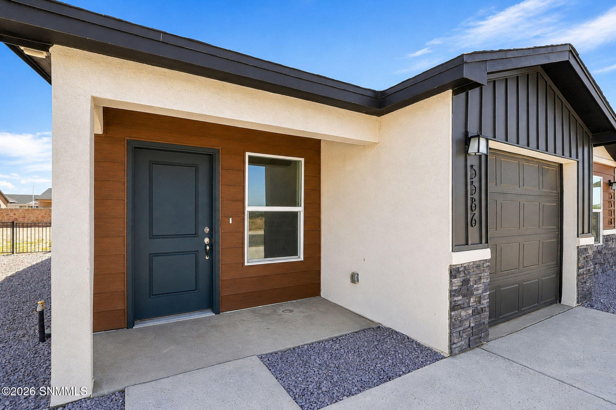 5586 Risa Allegra Place Property Photo 3