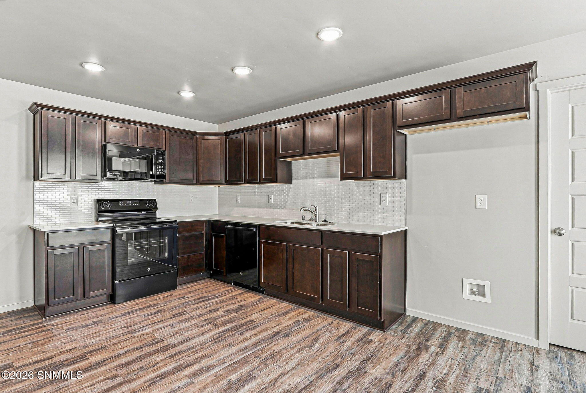 5586 Risa Allegra Place Property Photo 8