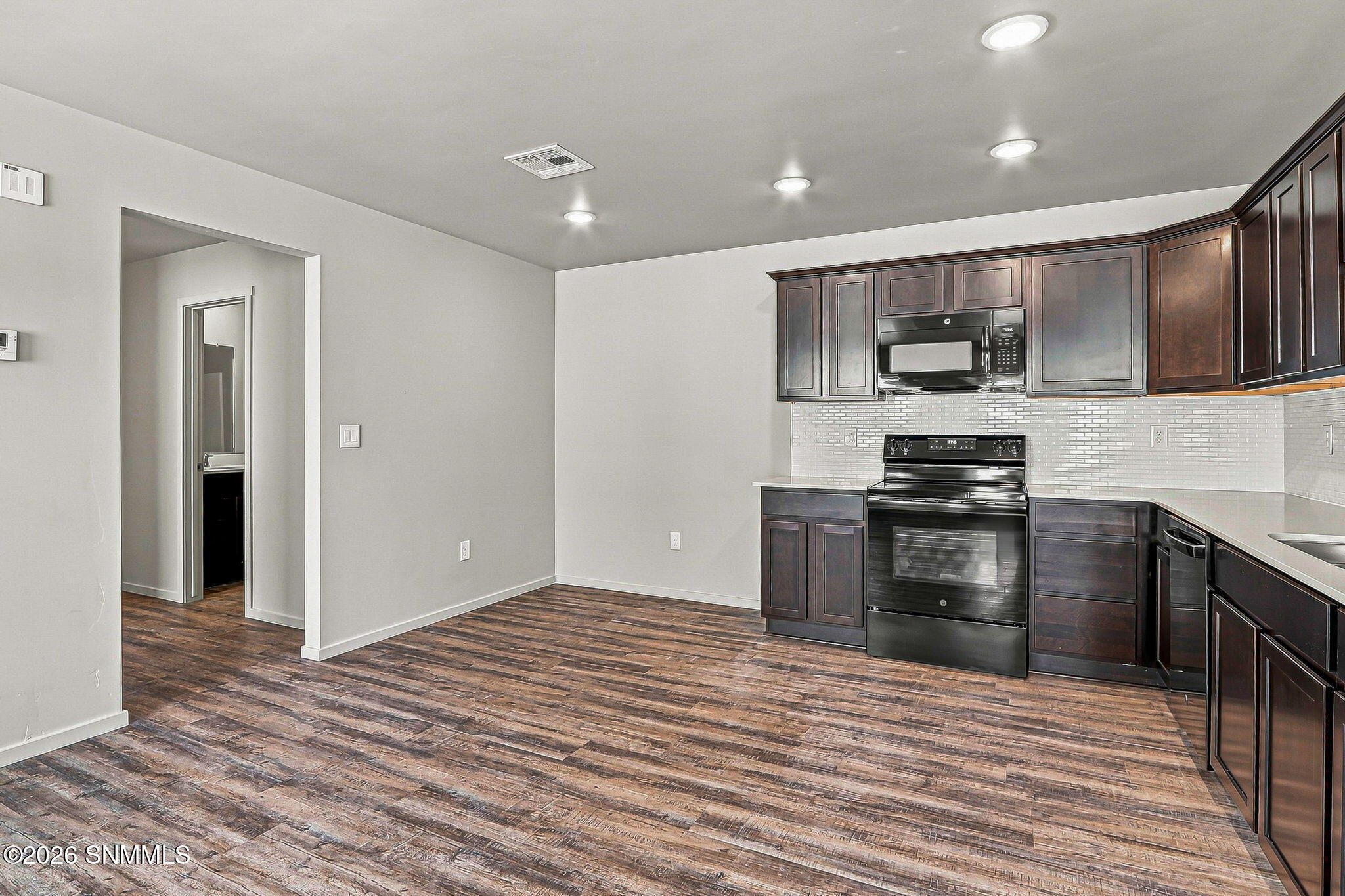 5586 Risa Allegra Place Property Photo 9