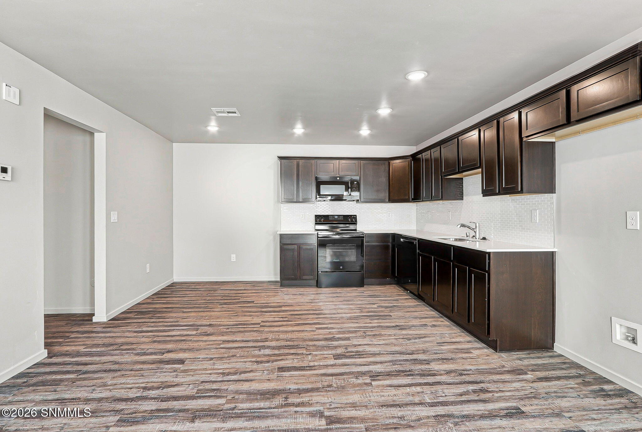 5586 Risa Allegra Place Property Photo 10