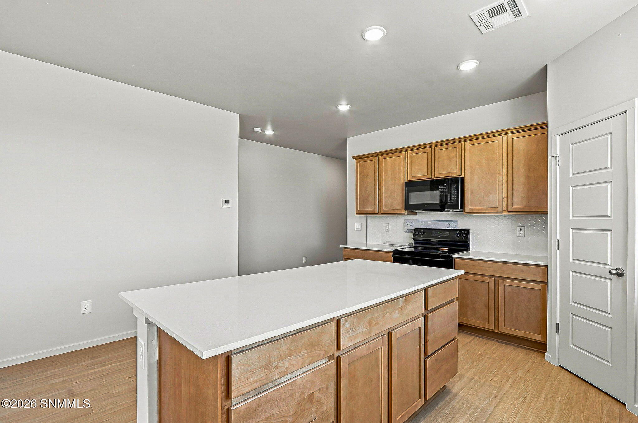 5547 Primorosa Place Property Photo 12