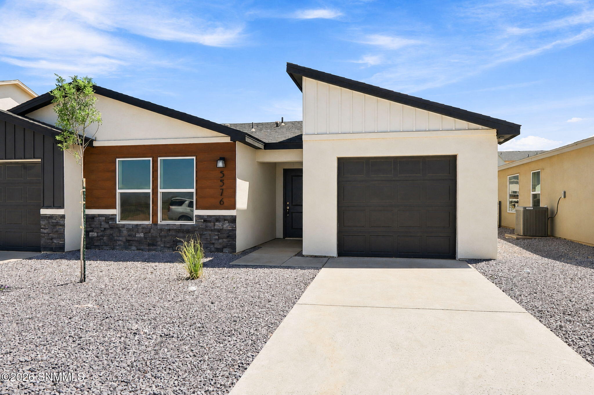 5599 Sierra Verde Place Property Photo 2
