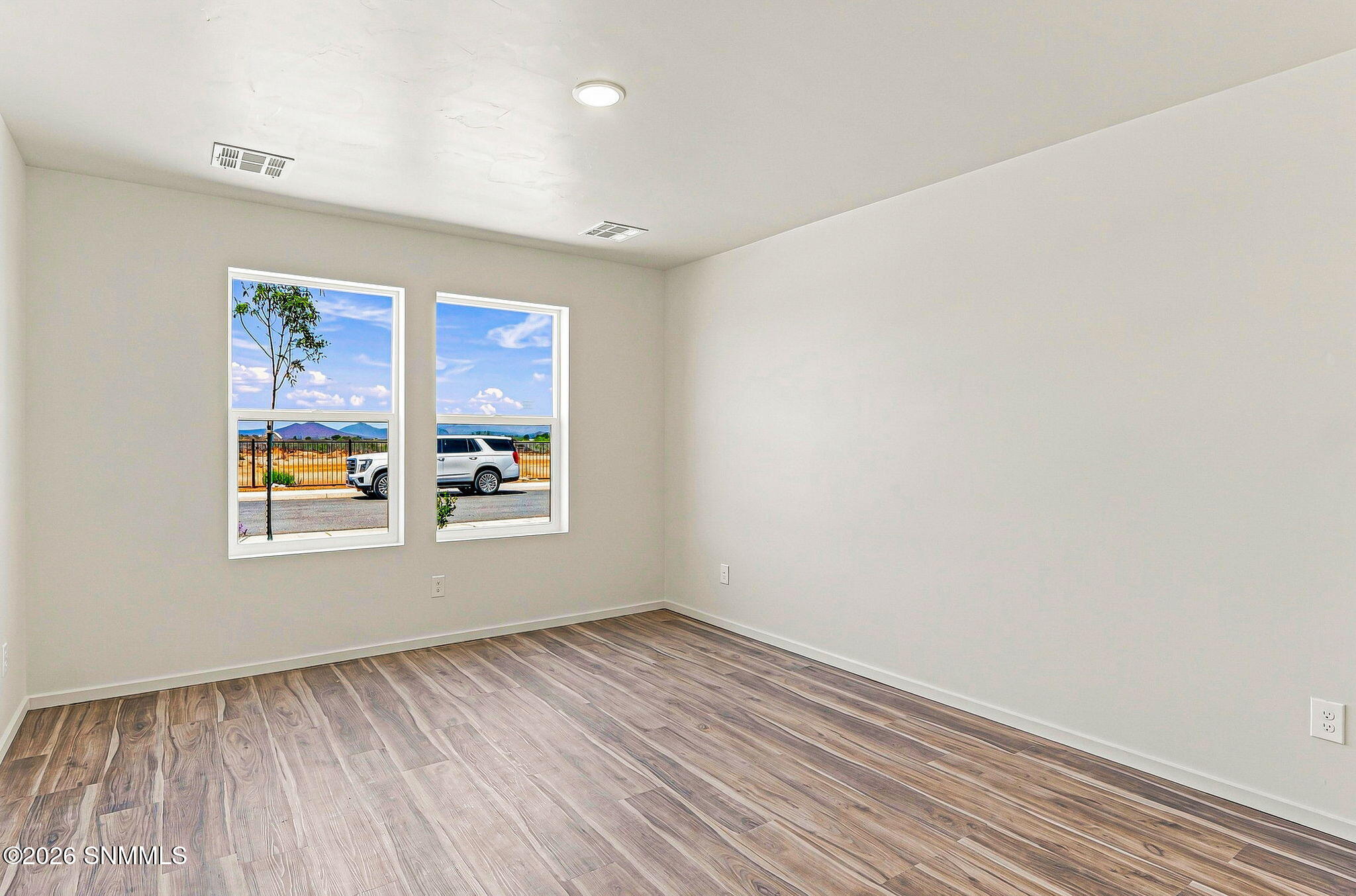 5599 Sierra Verde Place Property Photo 4