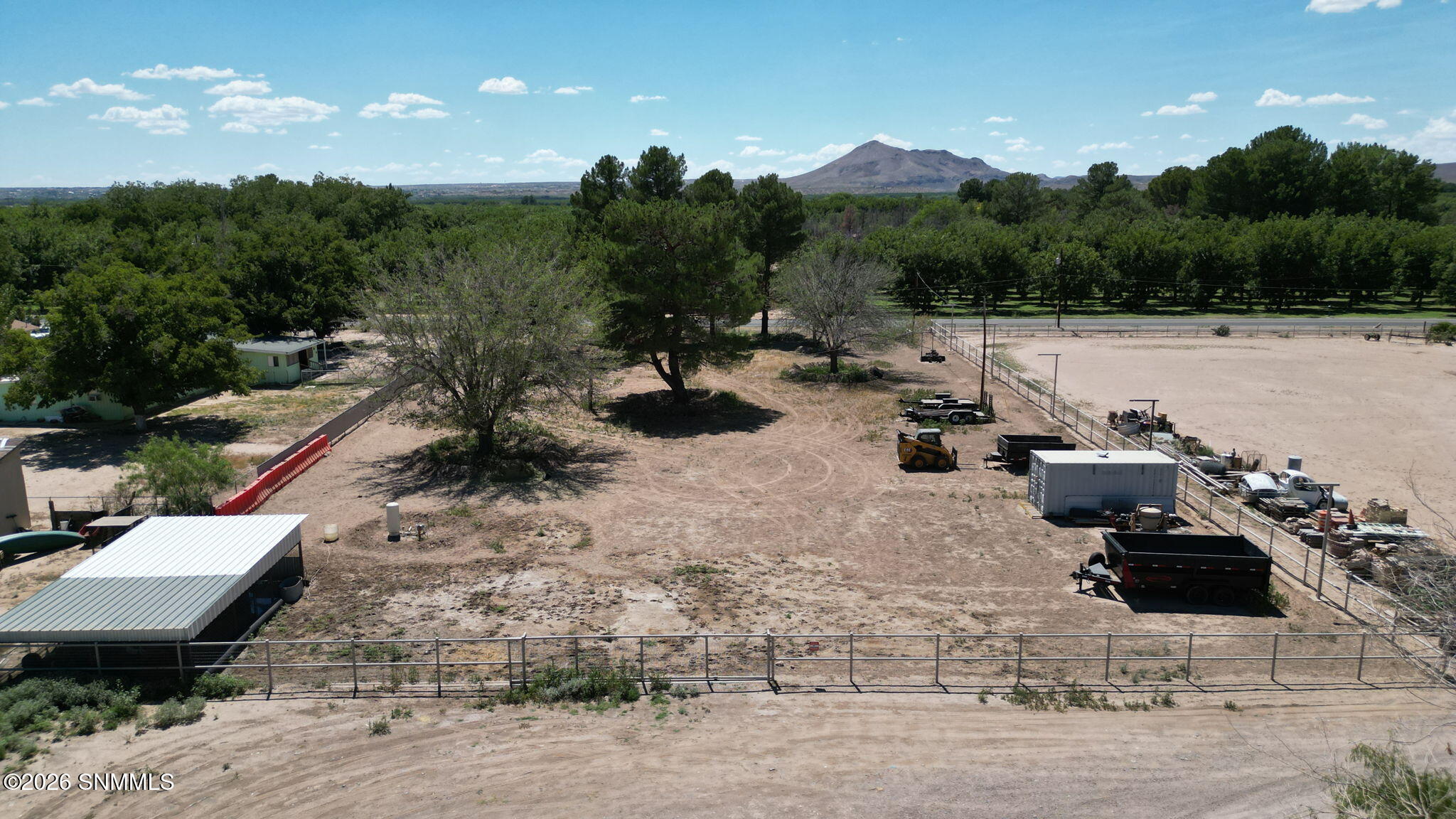 4320 Southwind Road Property Photo 2