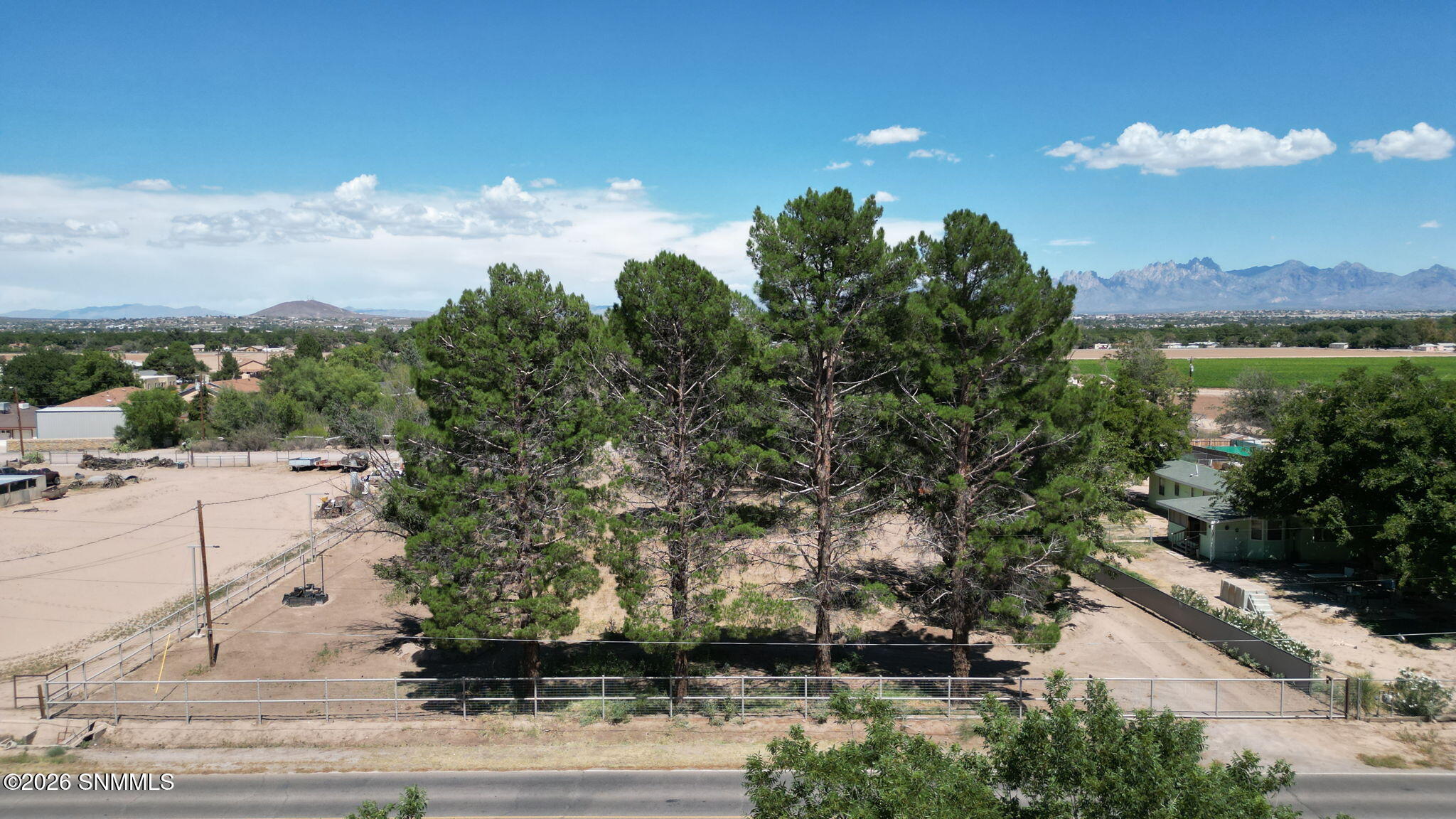 4320 Southwind Road Property Photo 8