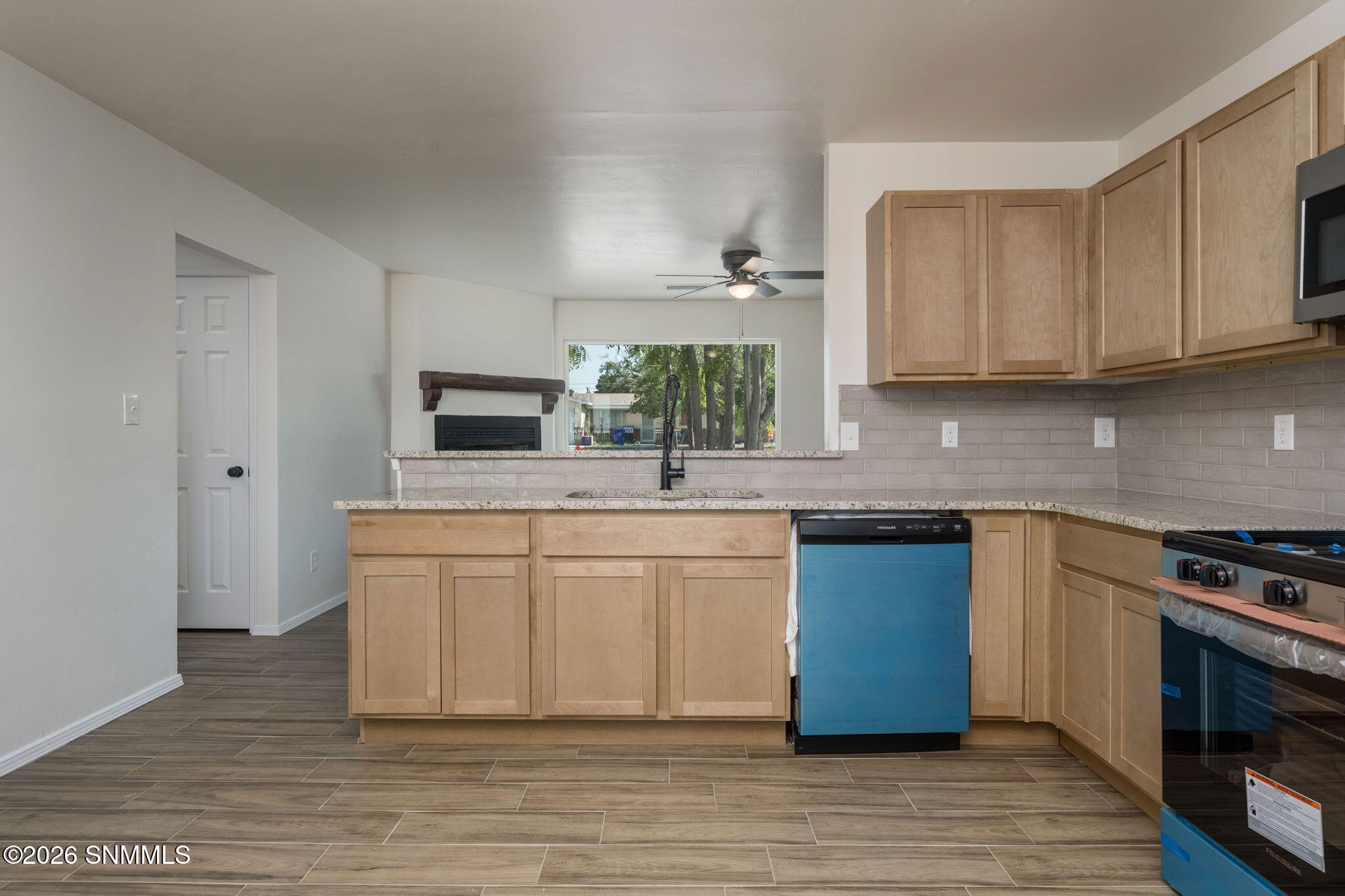 1309 Eucalyptus Drive Property Photo 11